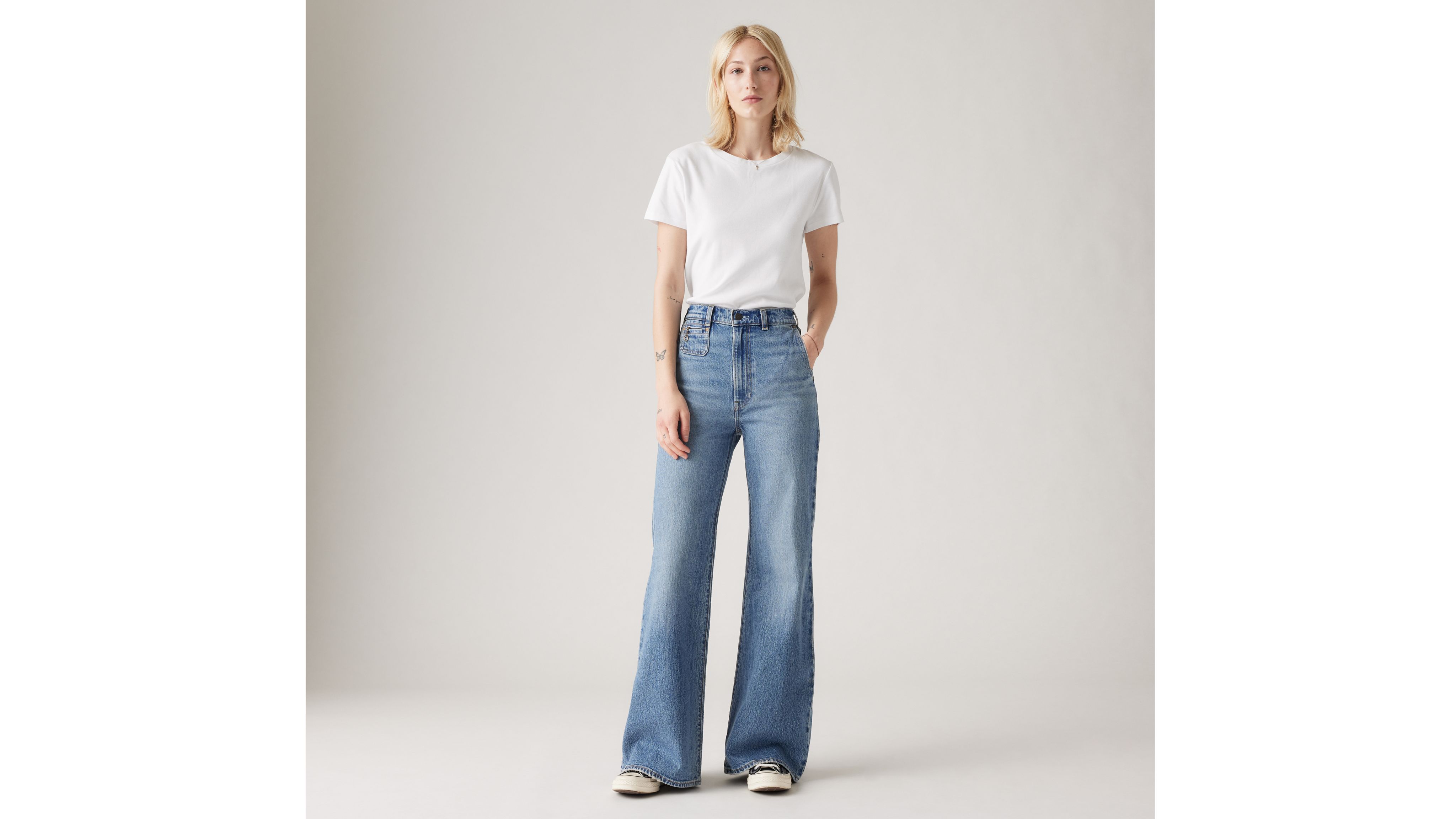 Levi’s Vintage Ribcage Jeans store