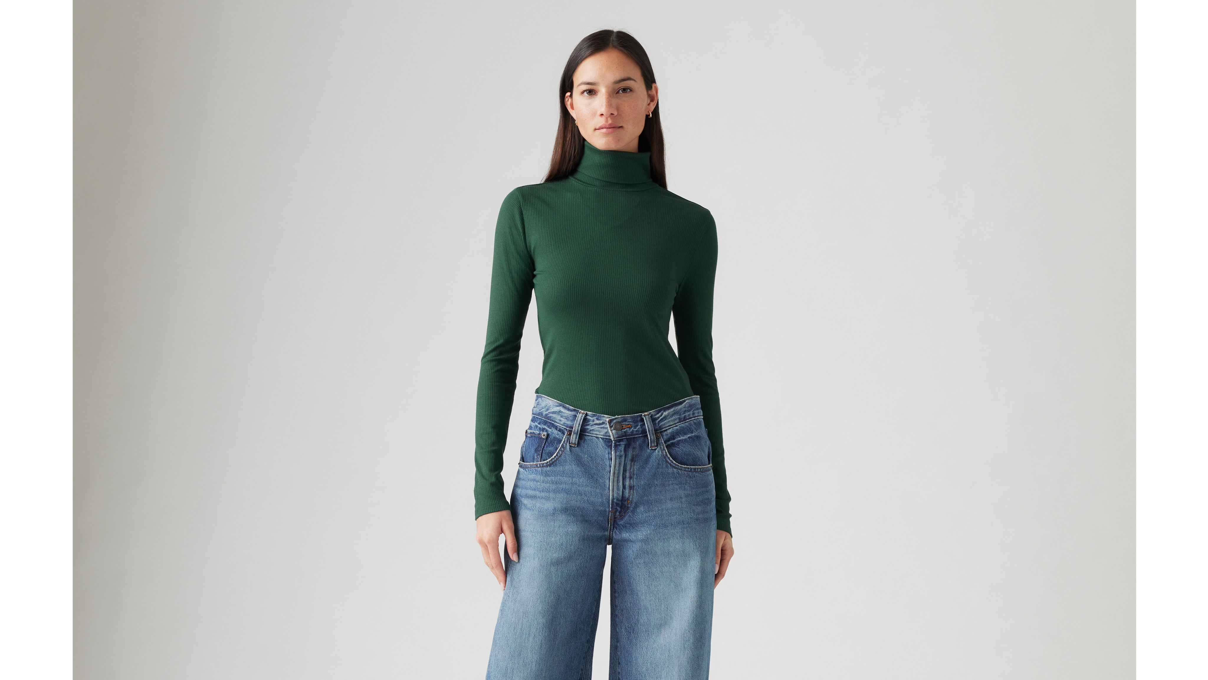 LEVI'S DREAMY TURTLENECK TOP 