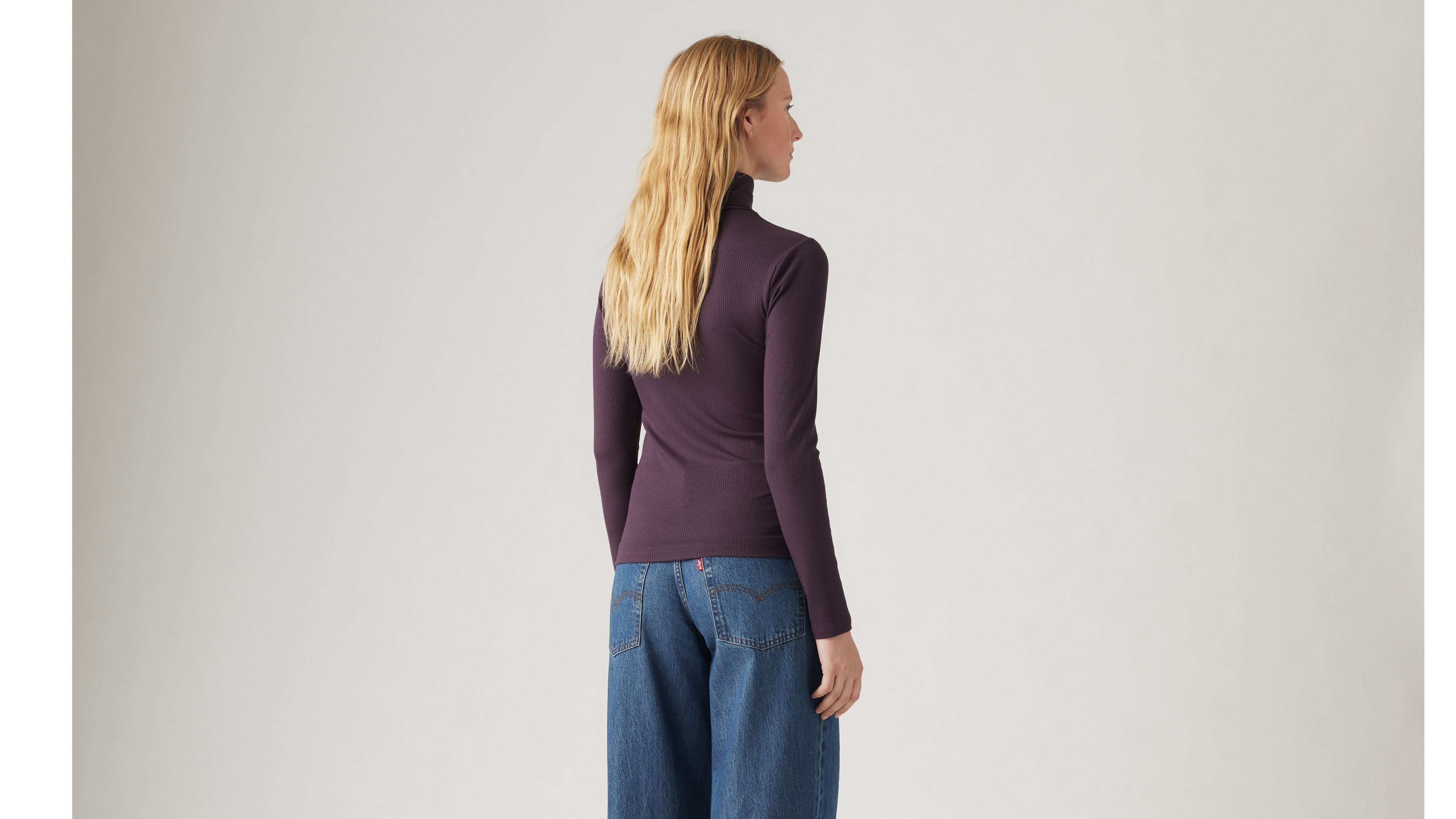 Dreamy Turtleneck Top 3