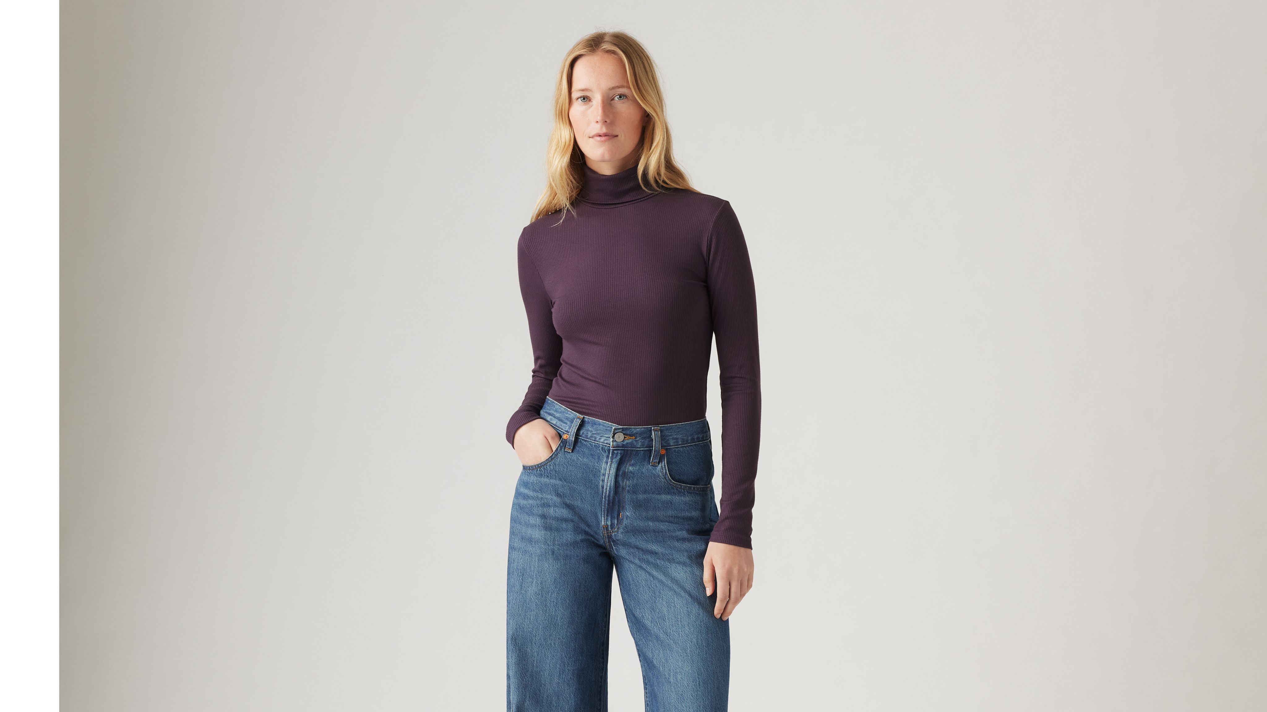Dreamy Turtleneck Top 2