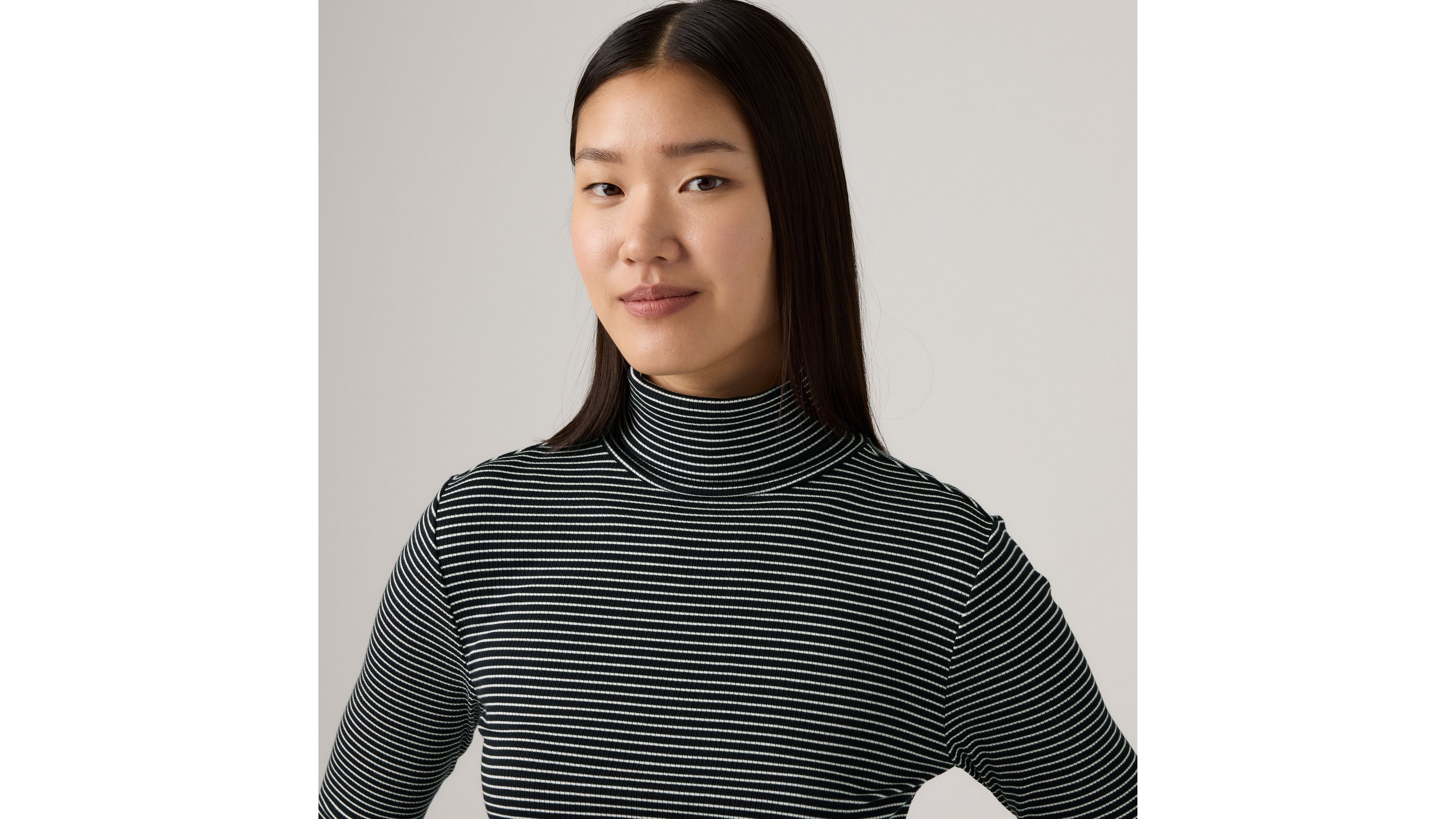 Dreamy Turtleneck Top