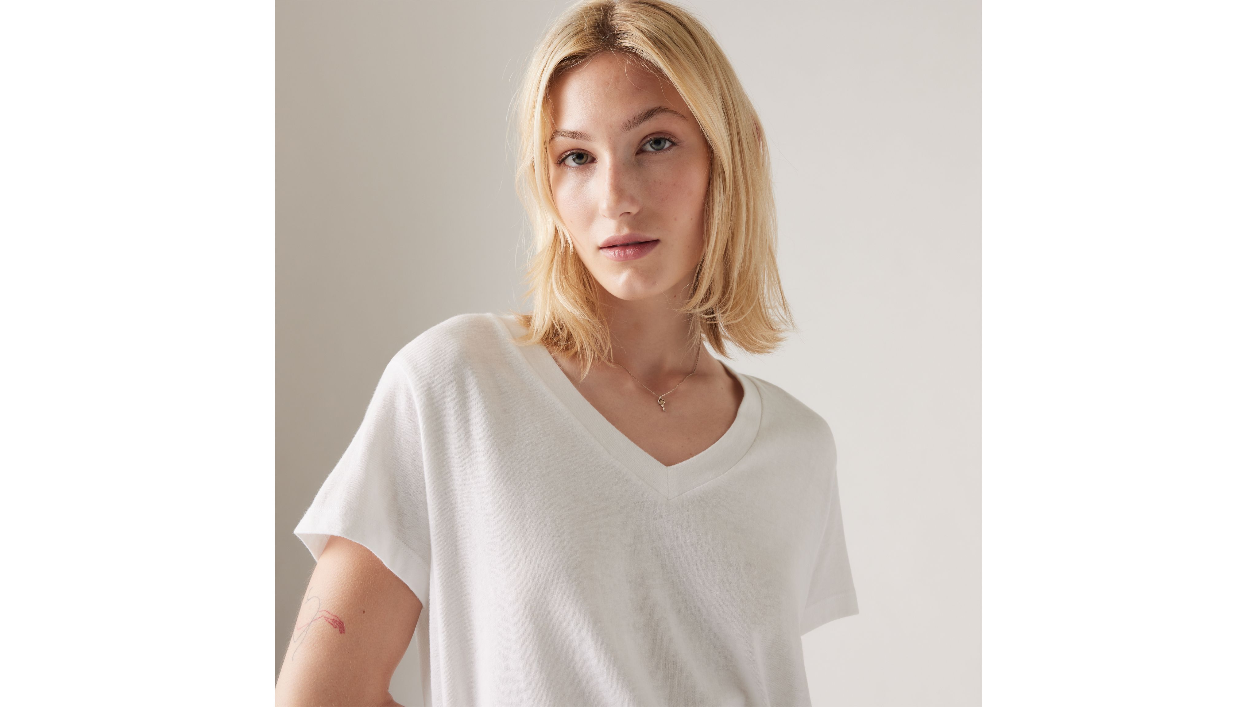 Boxy V-Neck T-Shirt