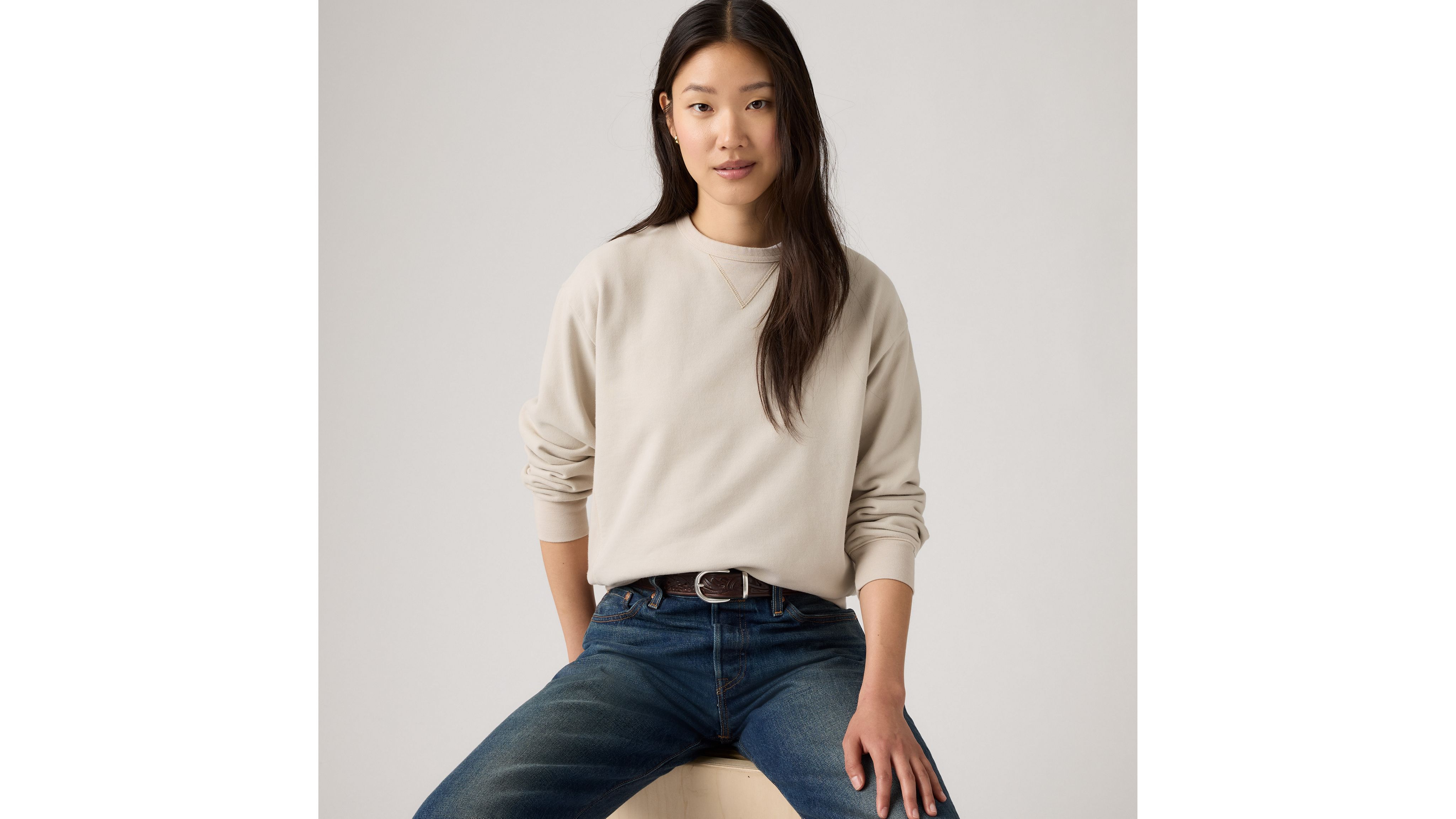 Heritage Crewneck Sweatshirt 1