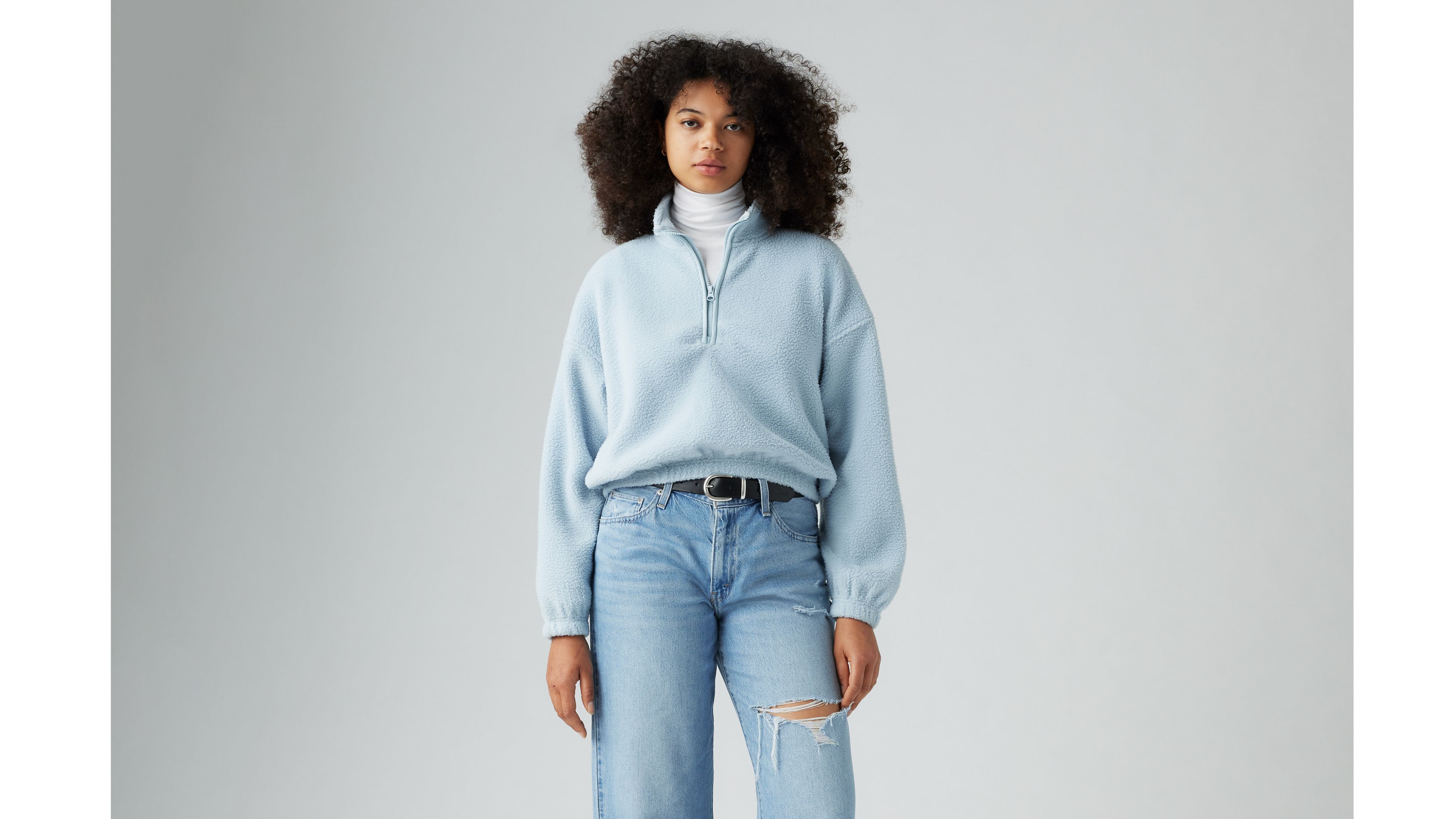 Delta 1/4 Zip Sweatshirt 2