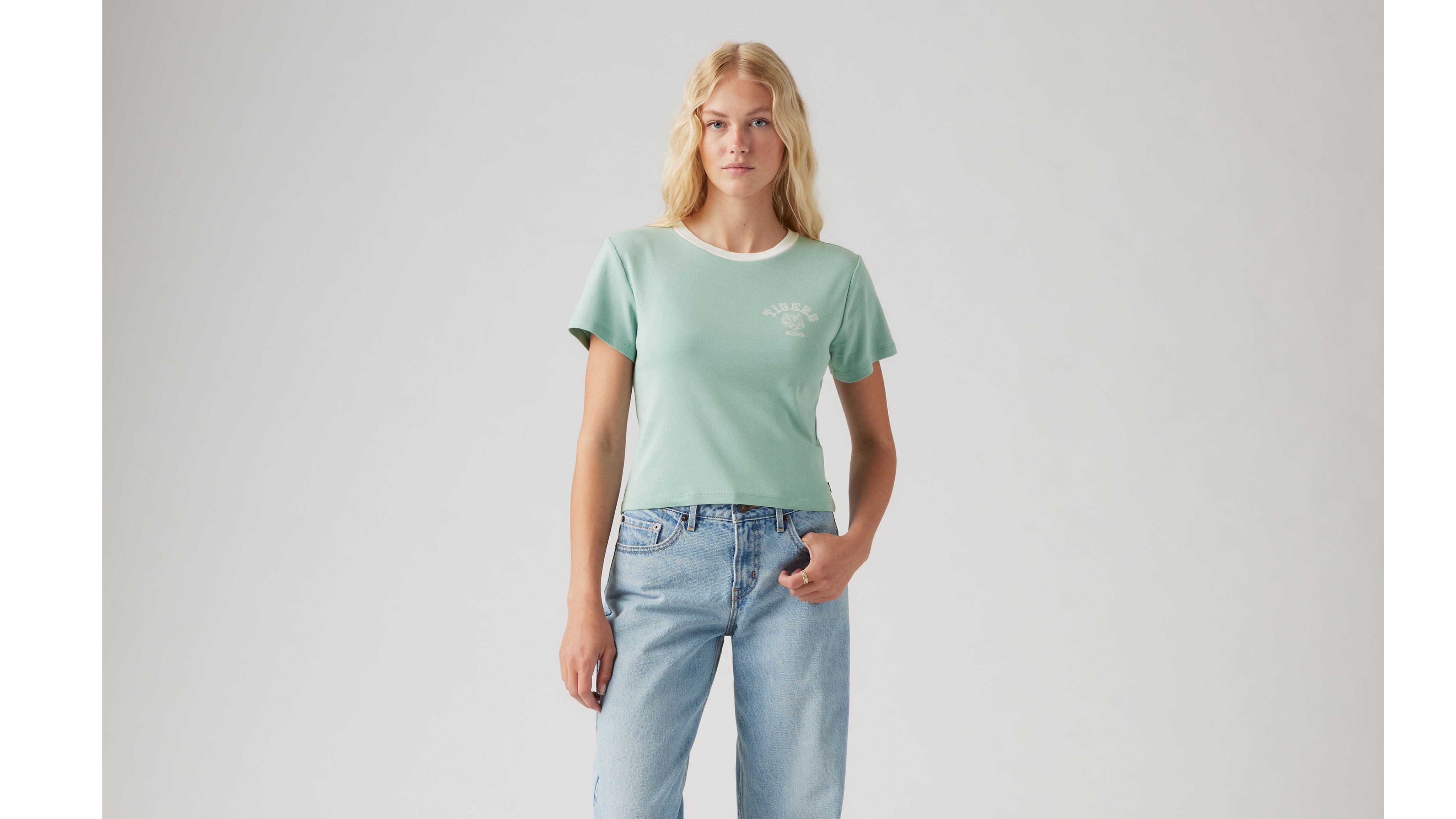 Graphic Essential Sporty T-Shirt 2