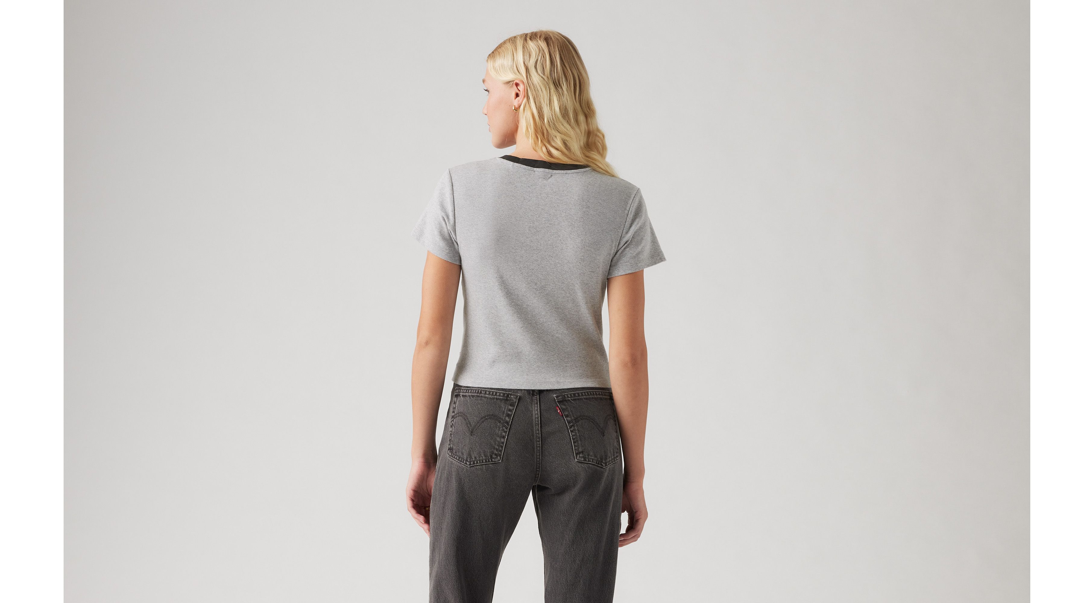 Graphic Essential Sporty Tee 3