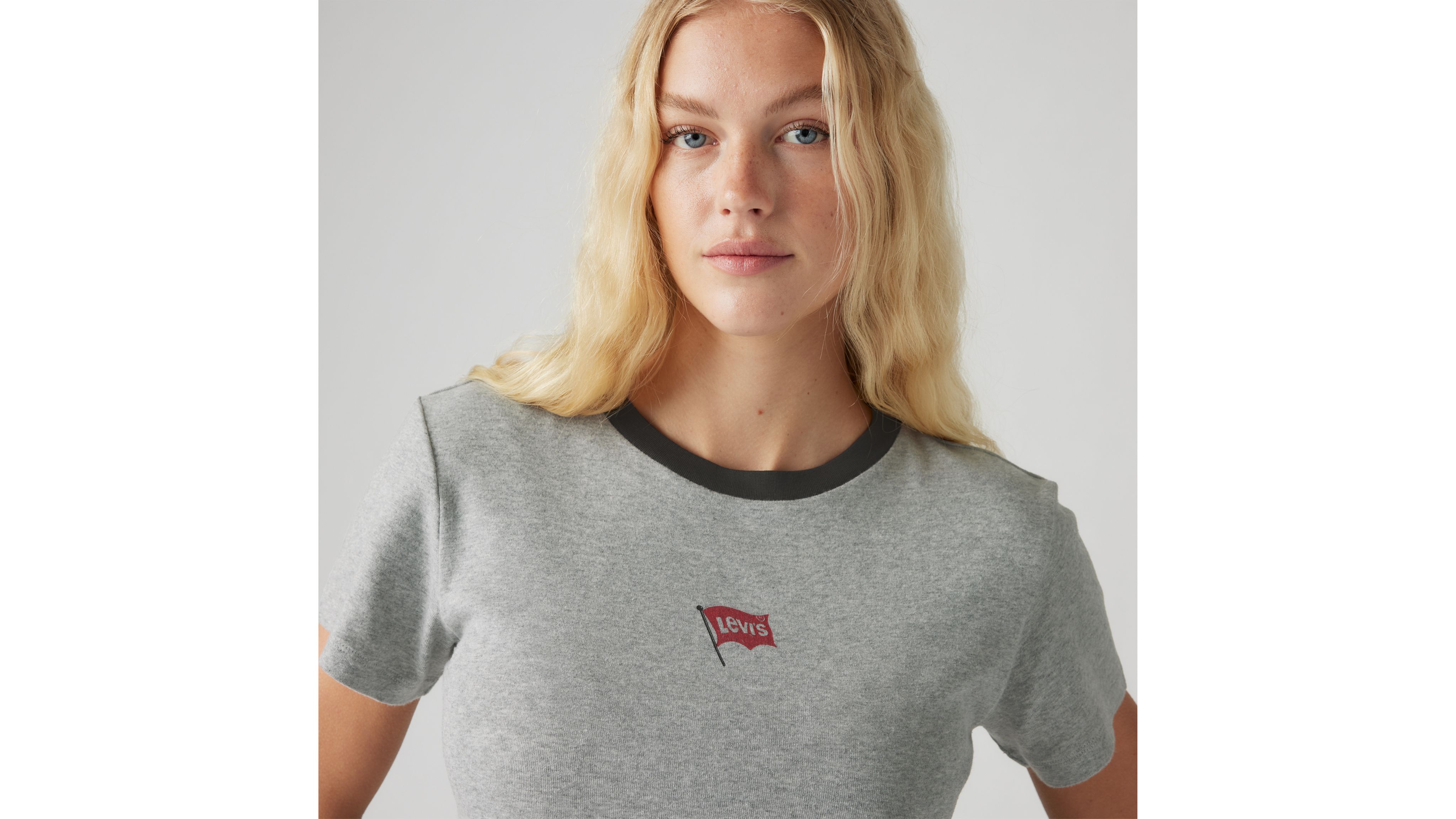 Graphic Essential Sporty T-Shirt 4
