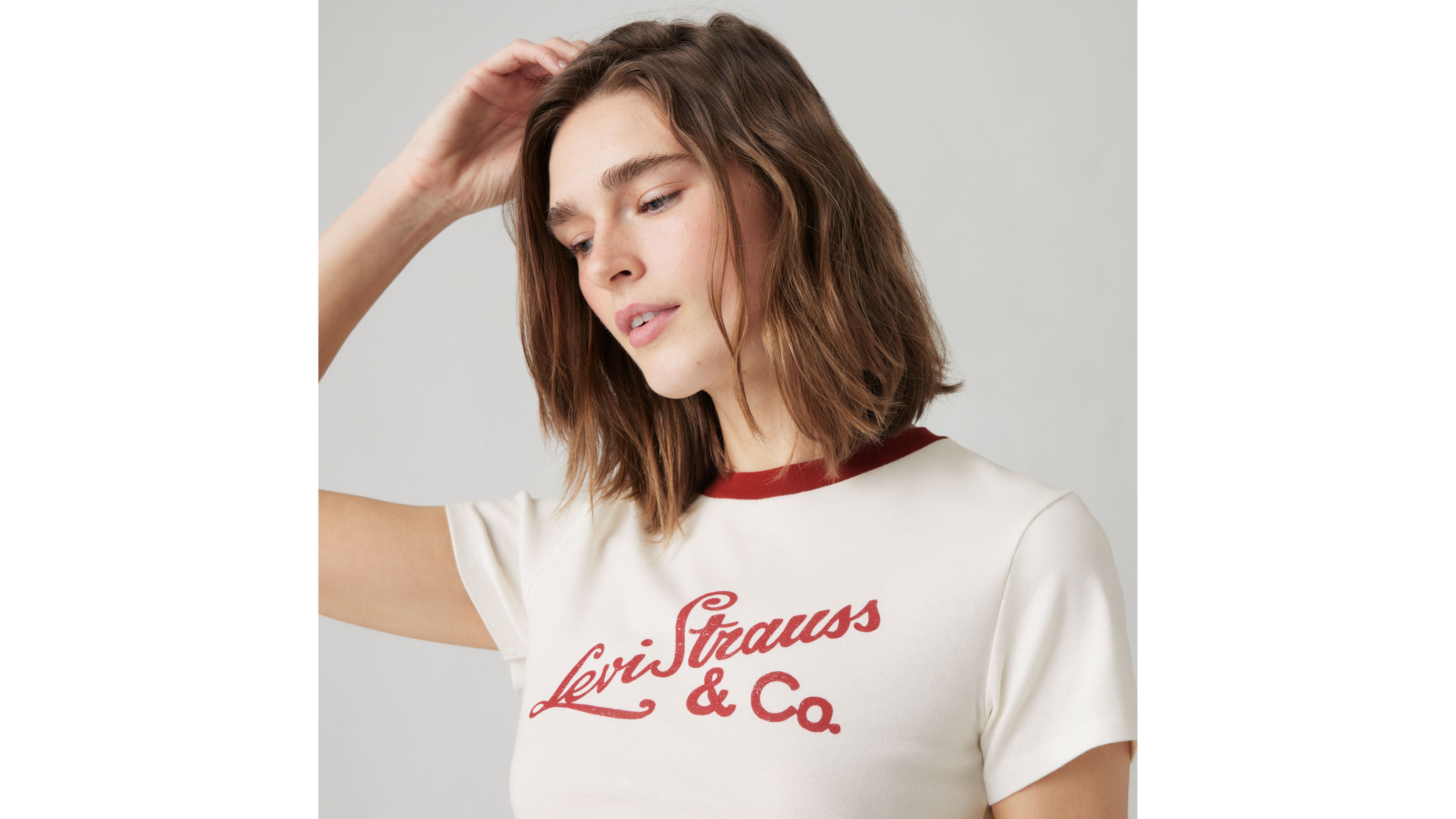 Graphic Essential Sporty Tee 4