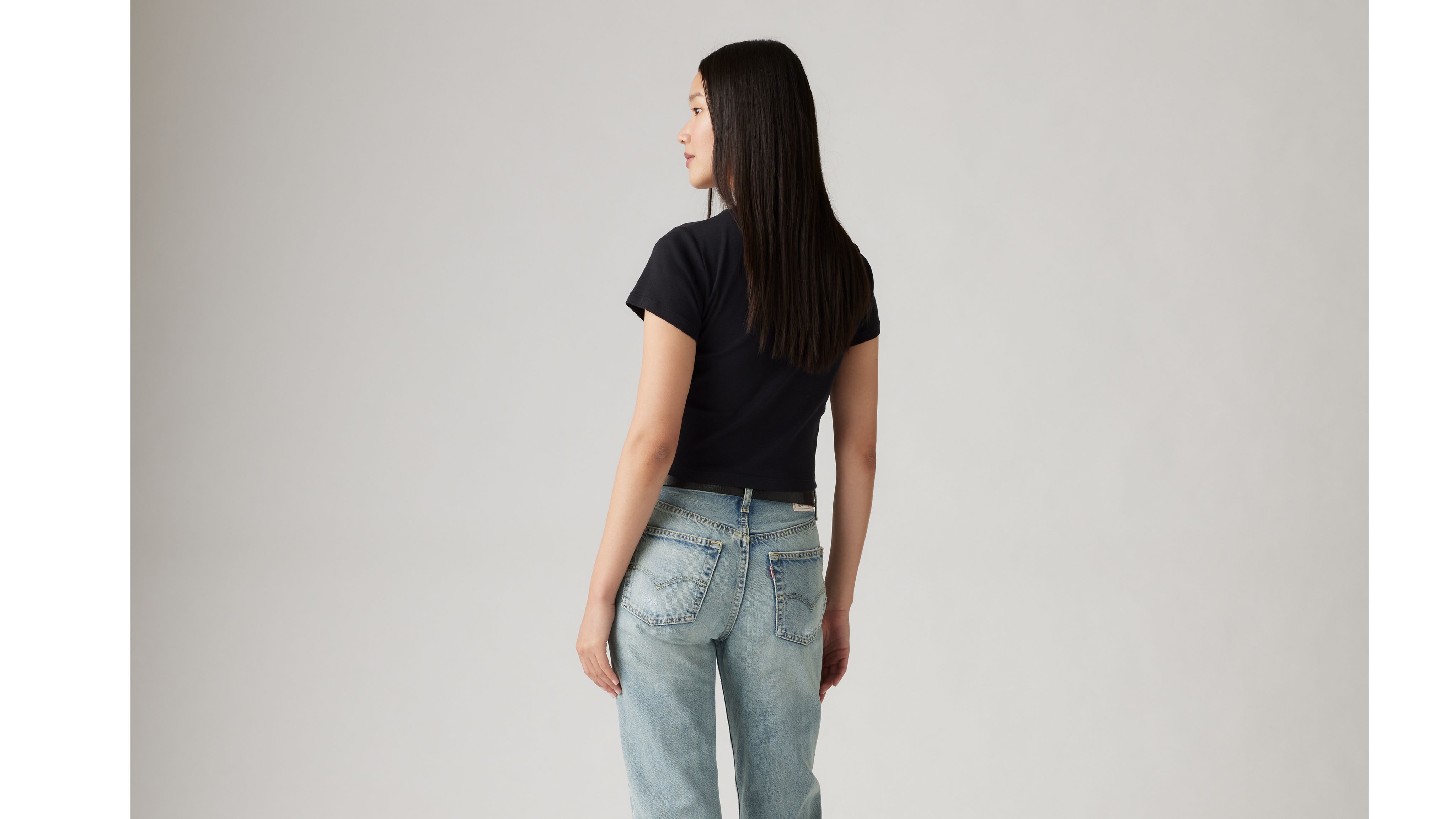 売れ筋商品|||リーバイス Tシャツ レディース トップス ESSENTIAL SPORTY - Long sleeved top - black Graphic Essential Sporty T-shirt - Black | Levi's® US