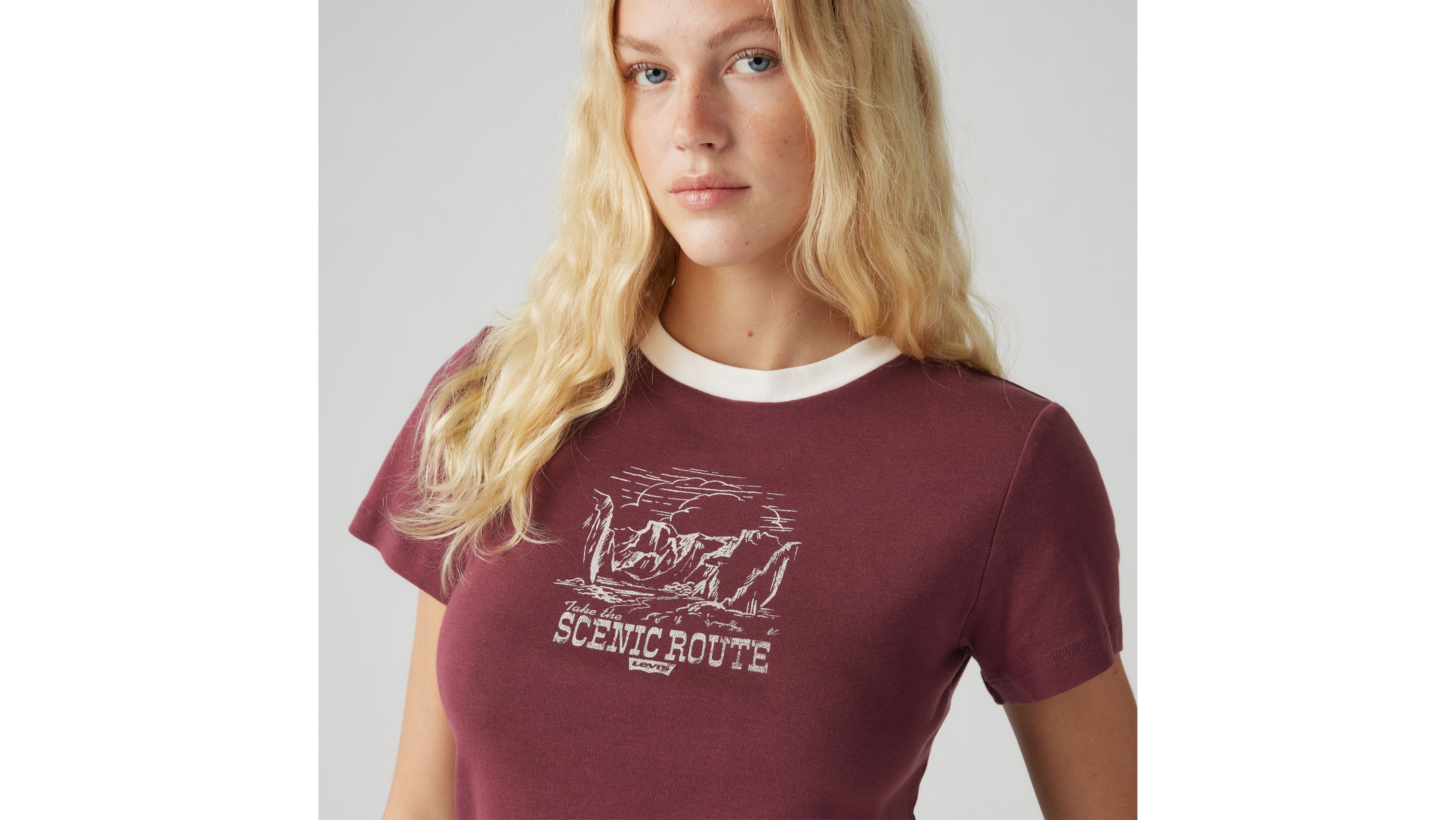 Graphic Essential Sporty T-Shirt 4