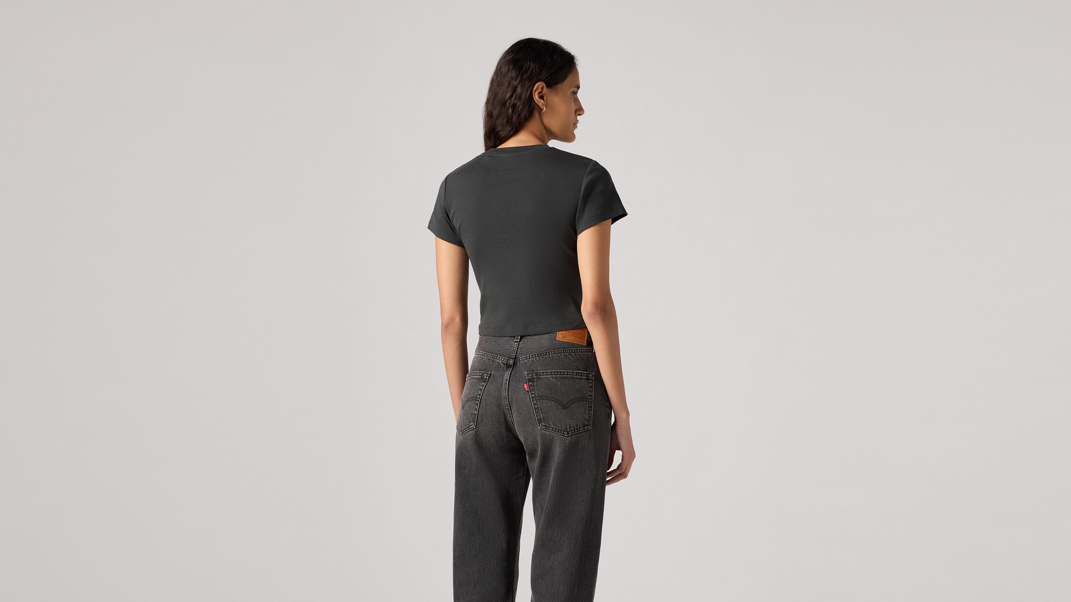 Essential Sporty Tee 3