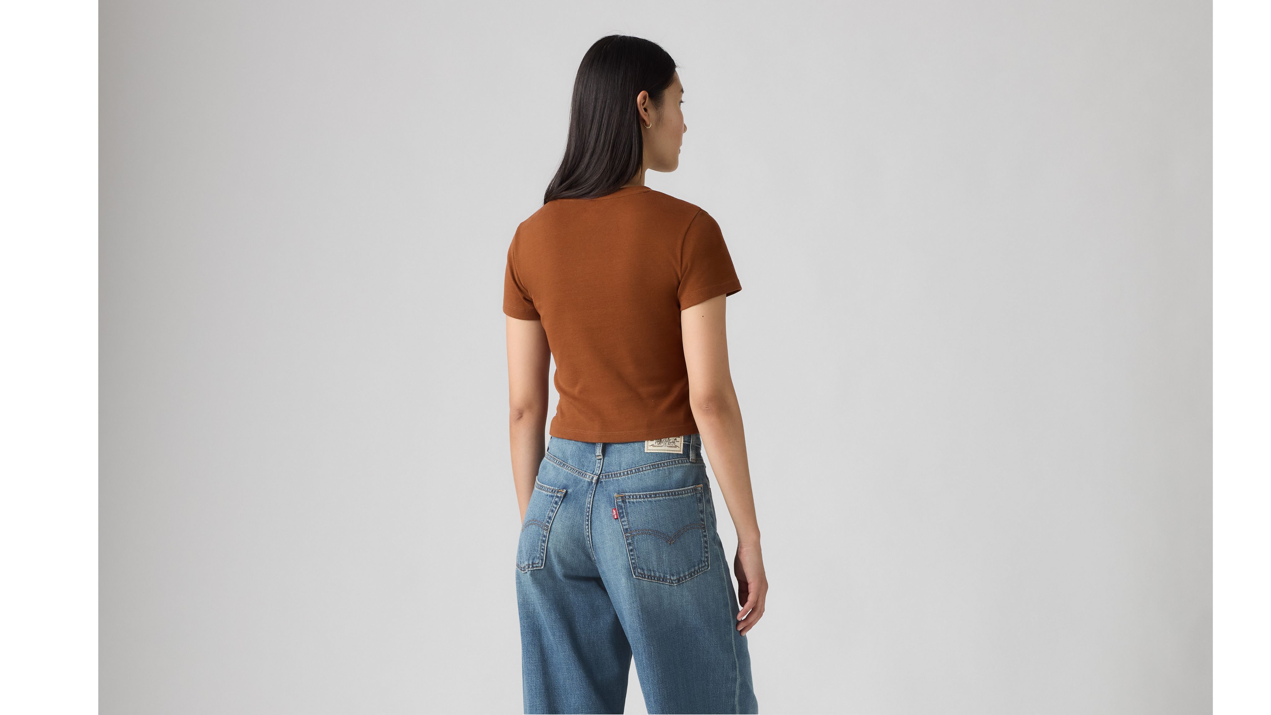 Graphic Essential Sporty T-Shirt 3