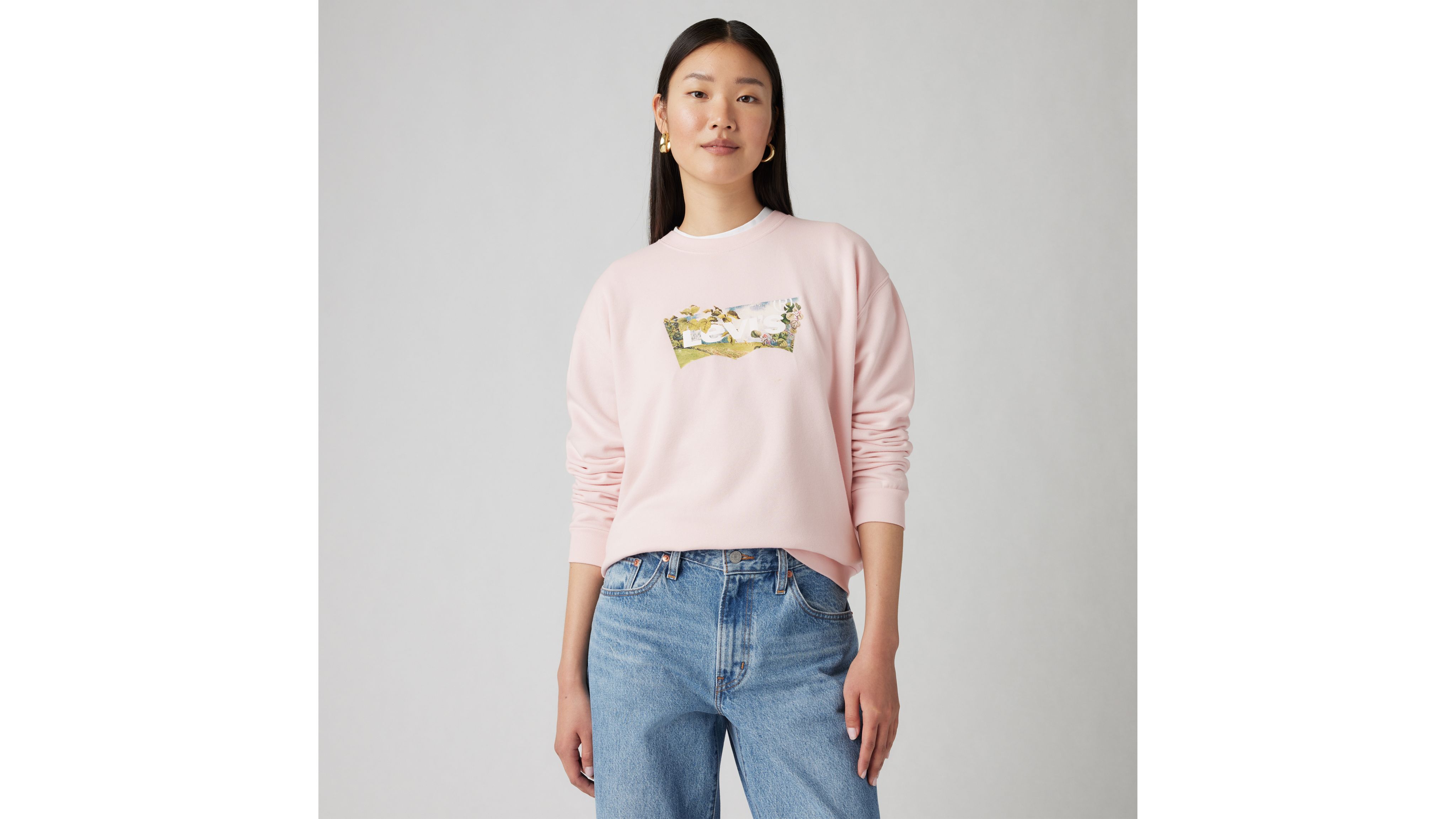 Graphic Everyday Crewneck Sweatshirt 1