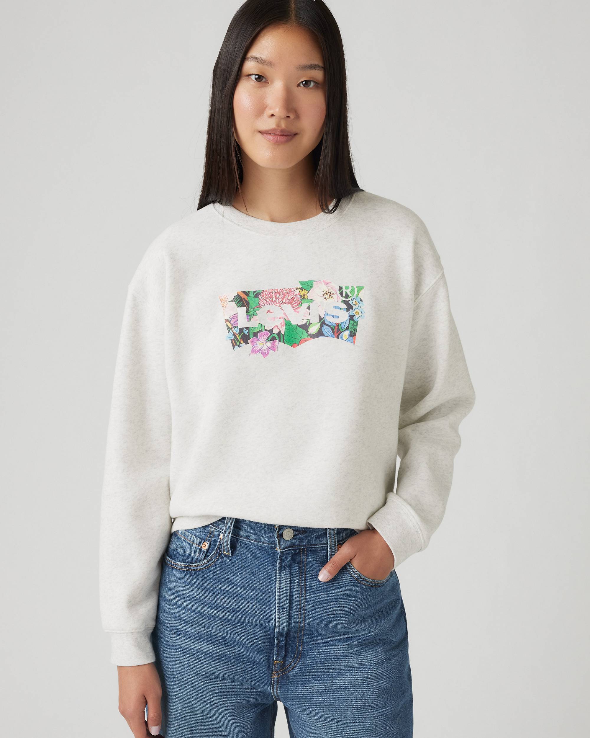 Graphic Everyday Crewneck Sweatshirt - Grey | Levi's® AT Graphic Everyday Crewneck Sweatshirt - Grey | Levi's® AT