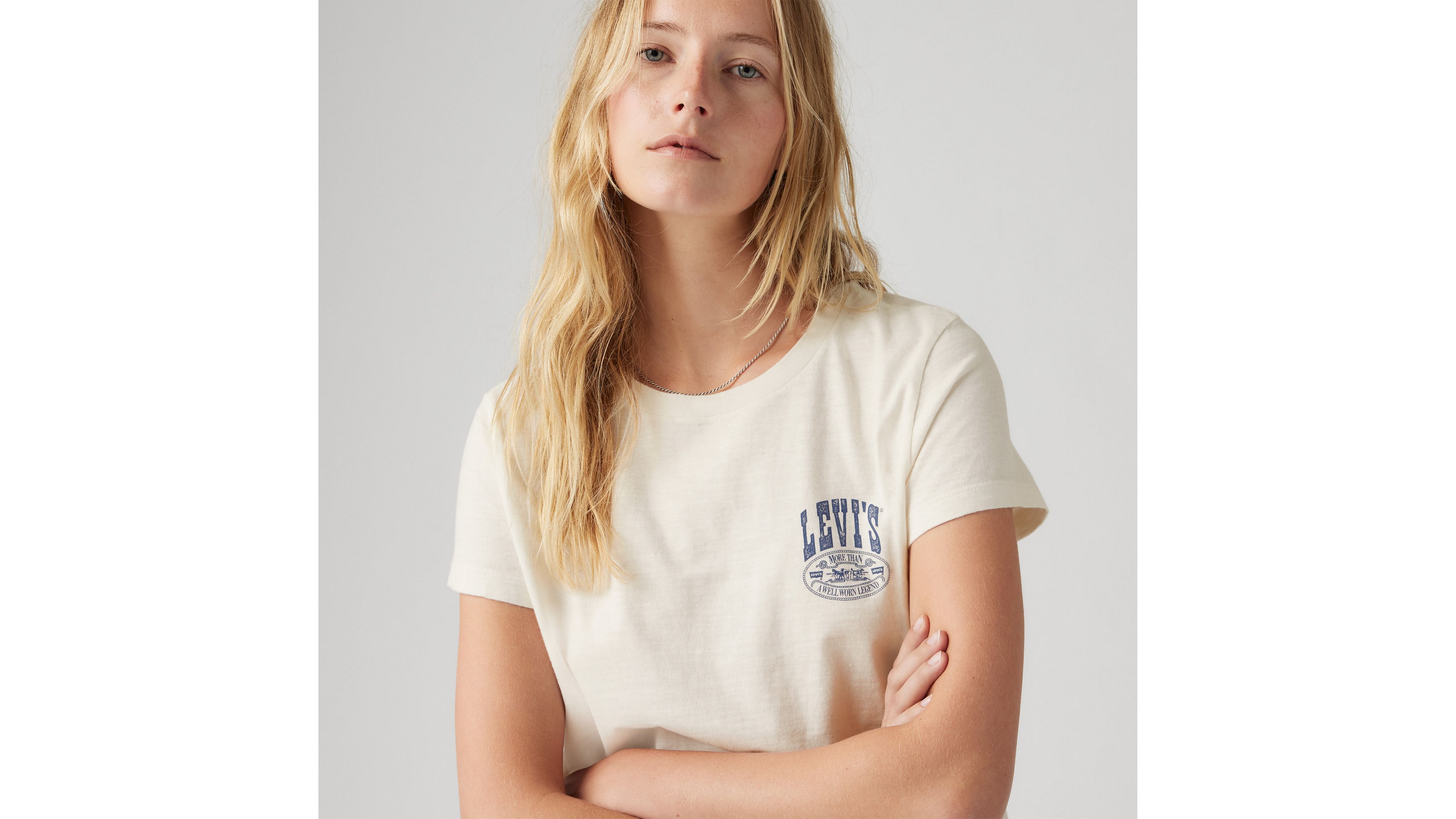 Levi's Graphic Boxy T-shirt In Sugar Swizzle