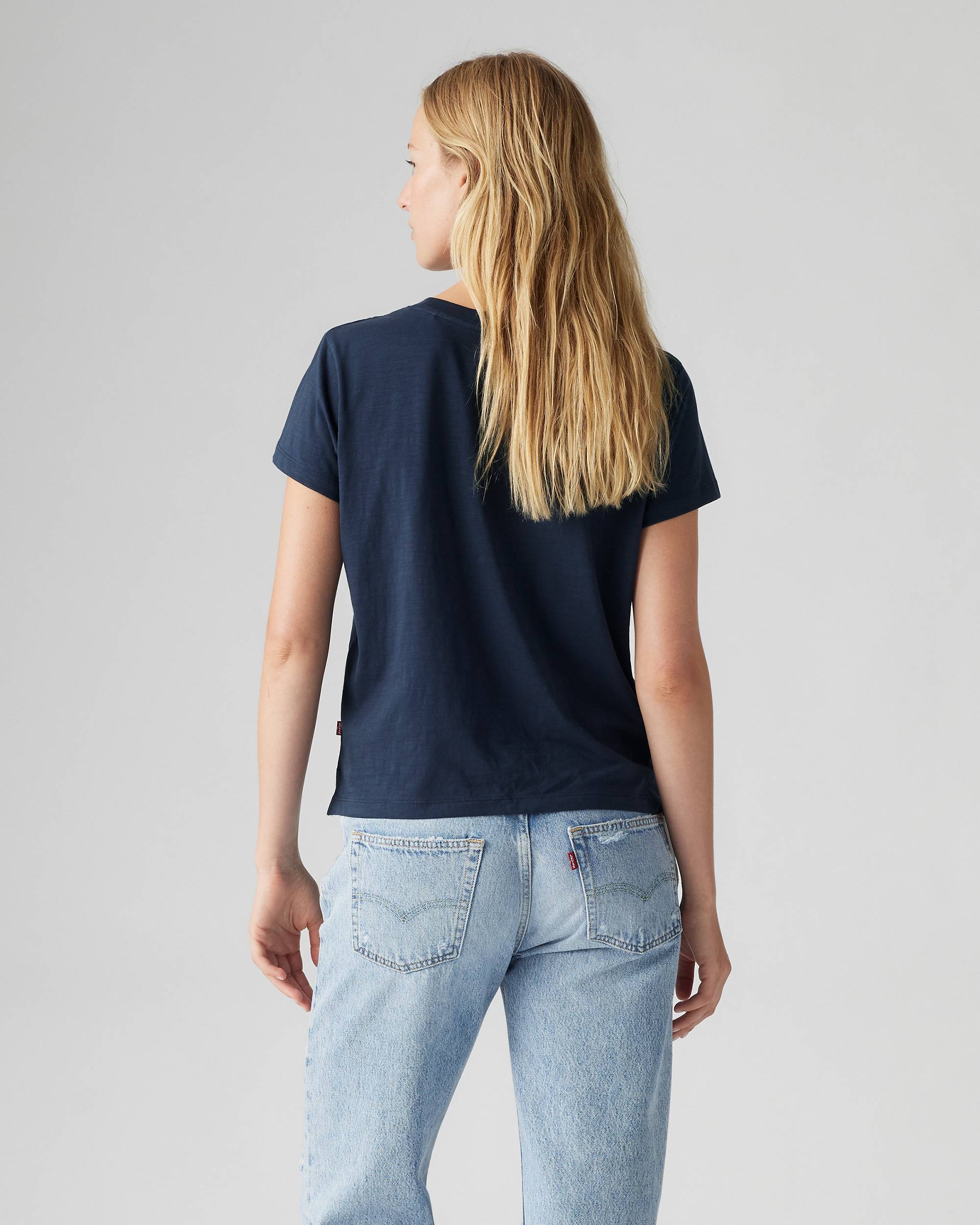 Graphic Boxy T-shirt - Blue | Levi's® US Graphic Boxy T-shirt - Blue | Levi's® US