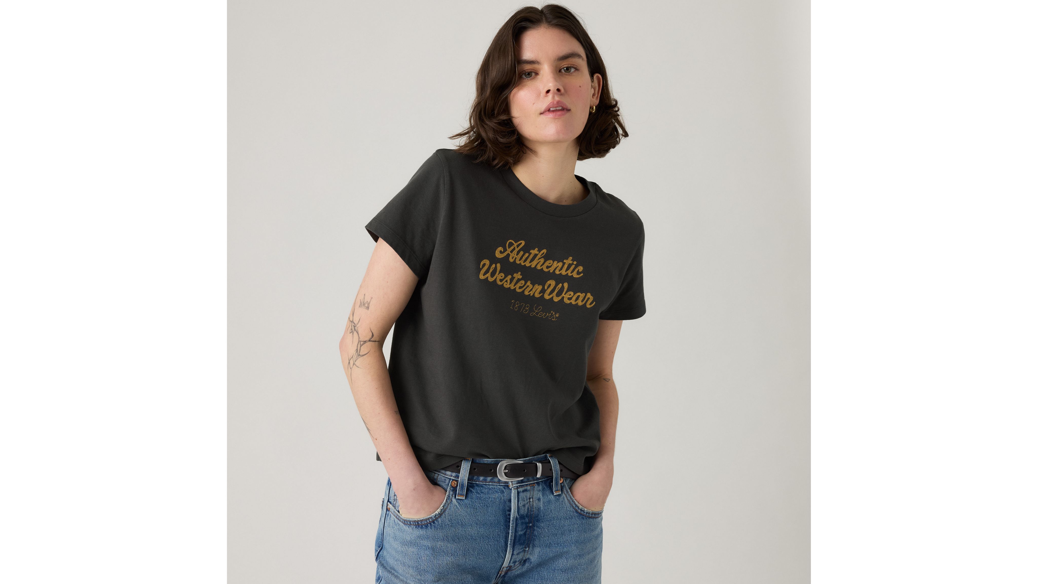 [Clove]★Crew Graphic T-shirt Graphic Boxy T-shirt - Black | Levi's® US