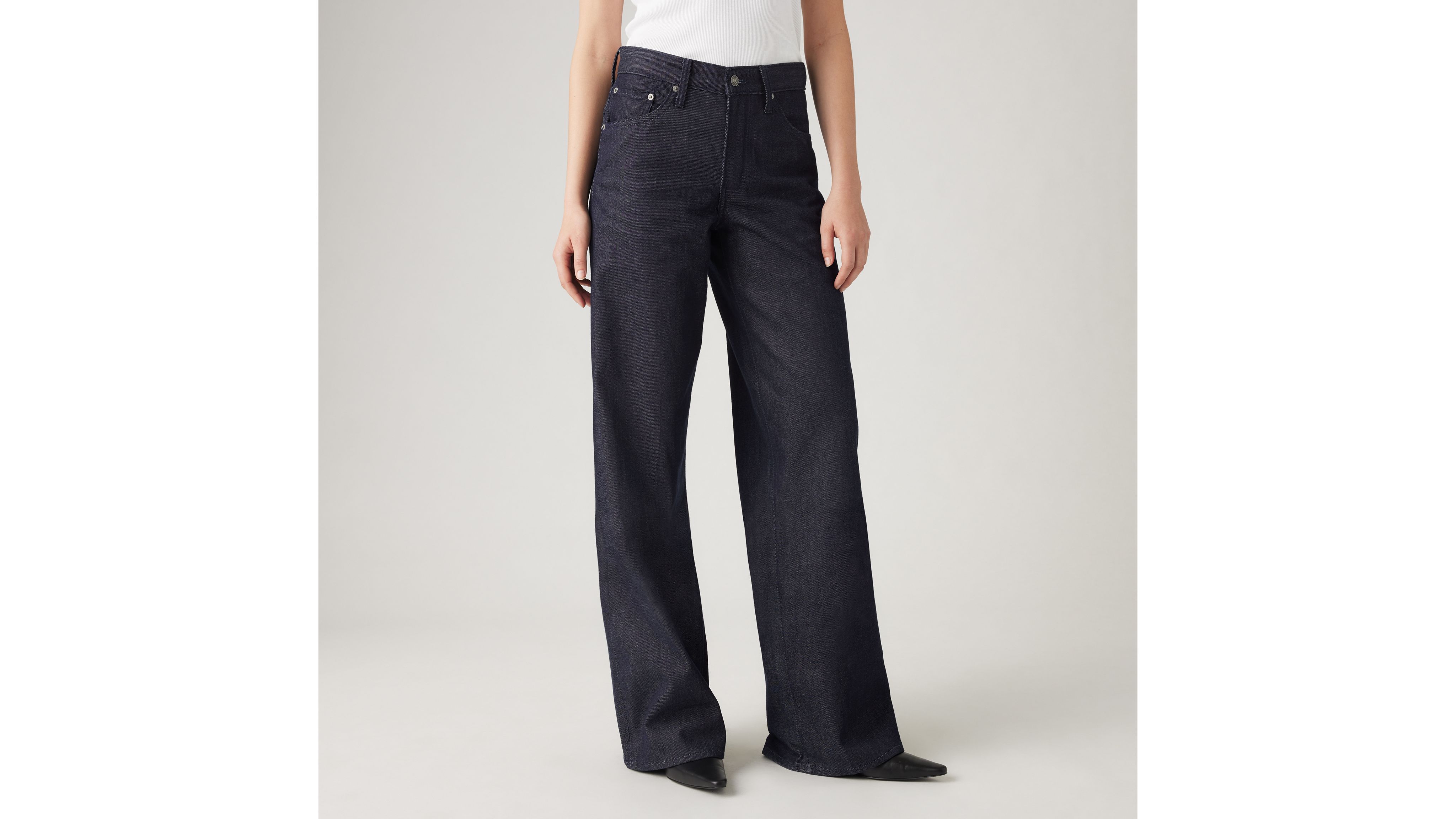 Levi's® WellThread® Women's XL Straight Pants