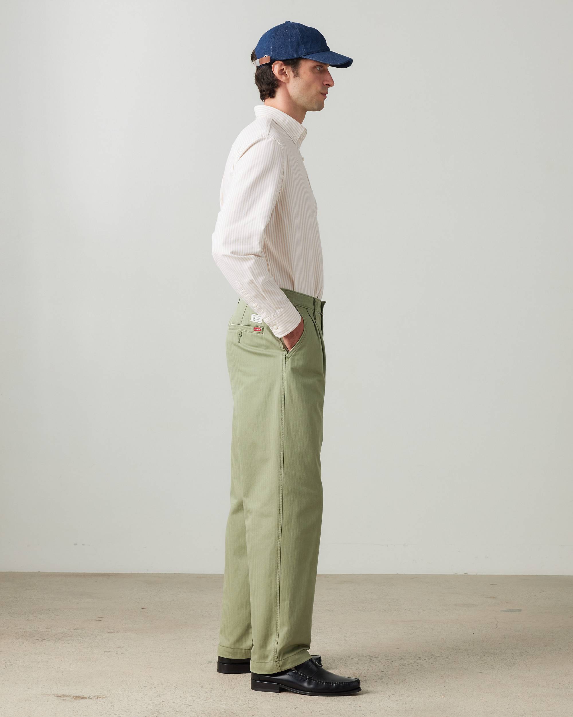 Levi's® Xx Chino Loose Straight Pleated Men's Pants - Green Levi's® Xx Chino Loose Straight Pleated Men's Pants - Green