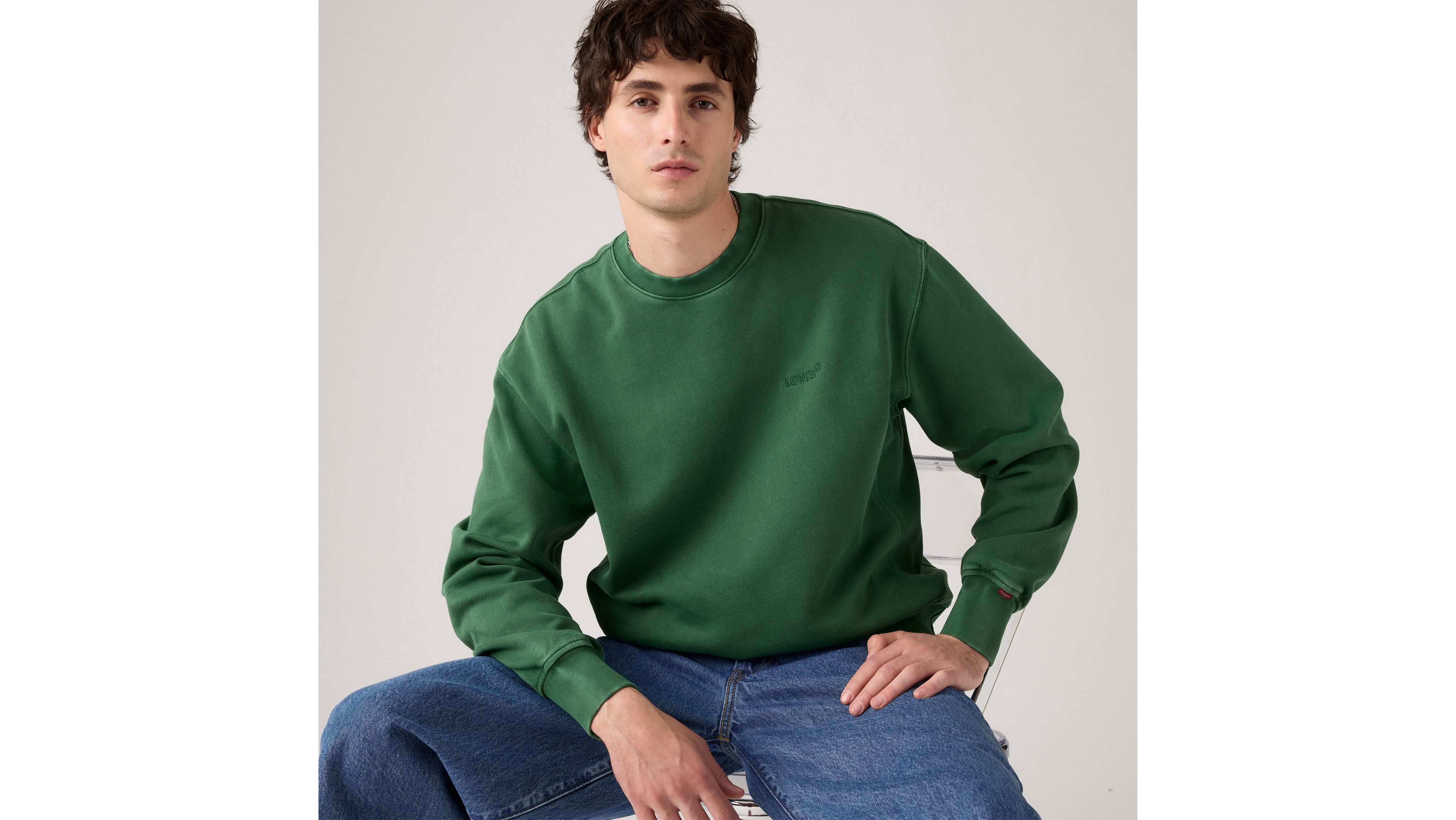 Levi's Authentic Crewneck Sweatshirt In Green