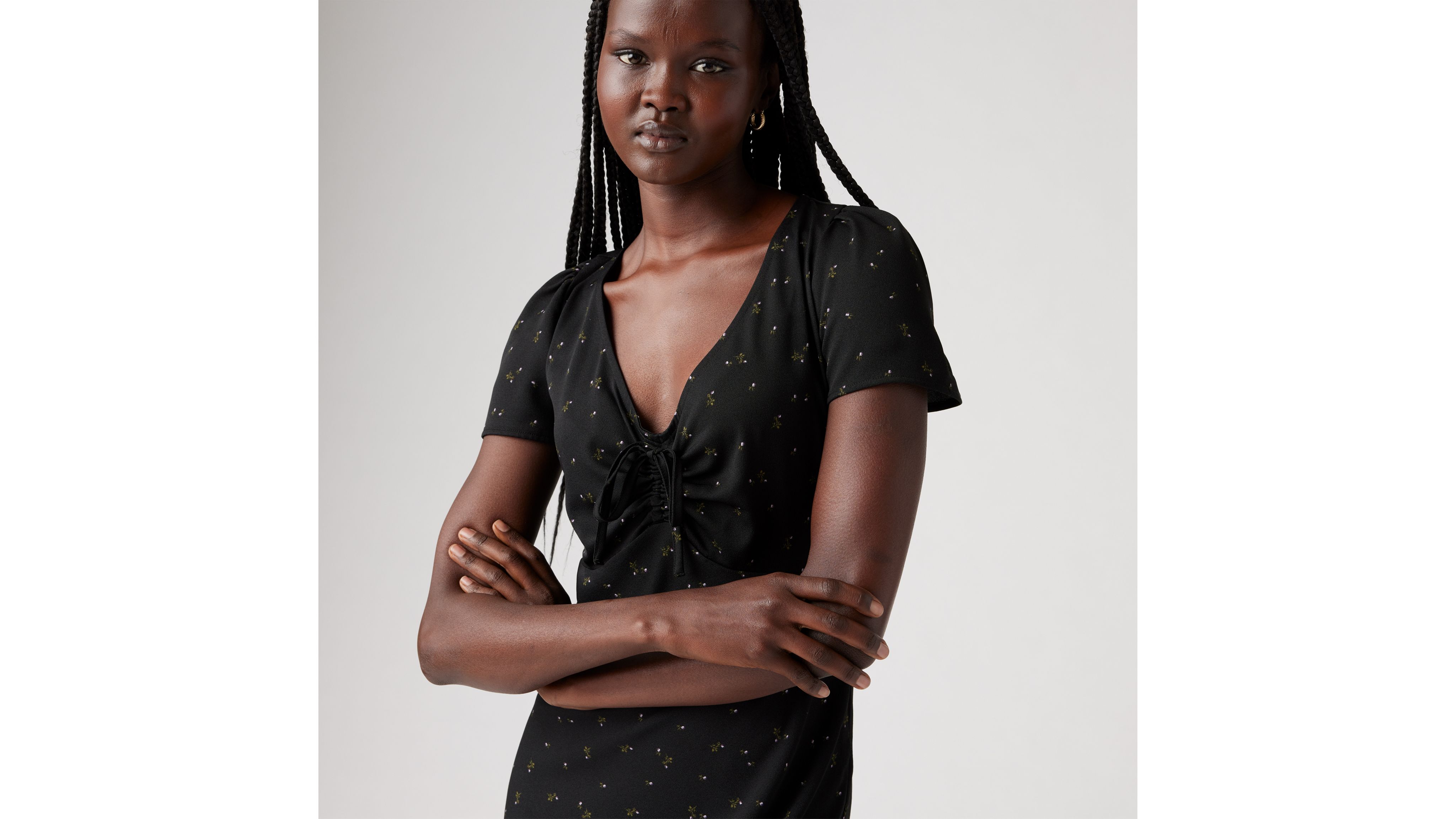 Shop Levi's Delray Short Sleeve Mini Dress In Virgo Ditsy Caviar