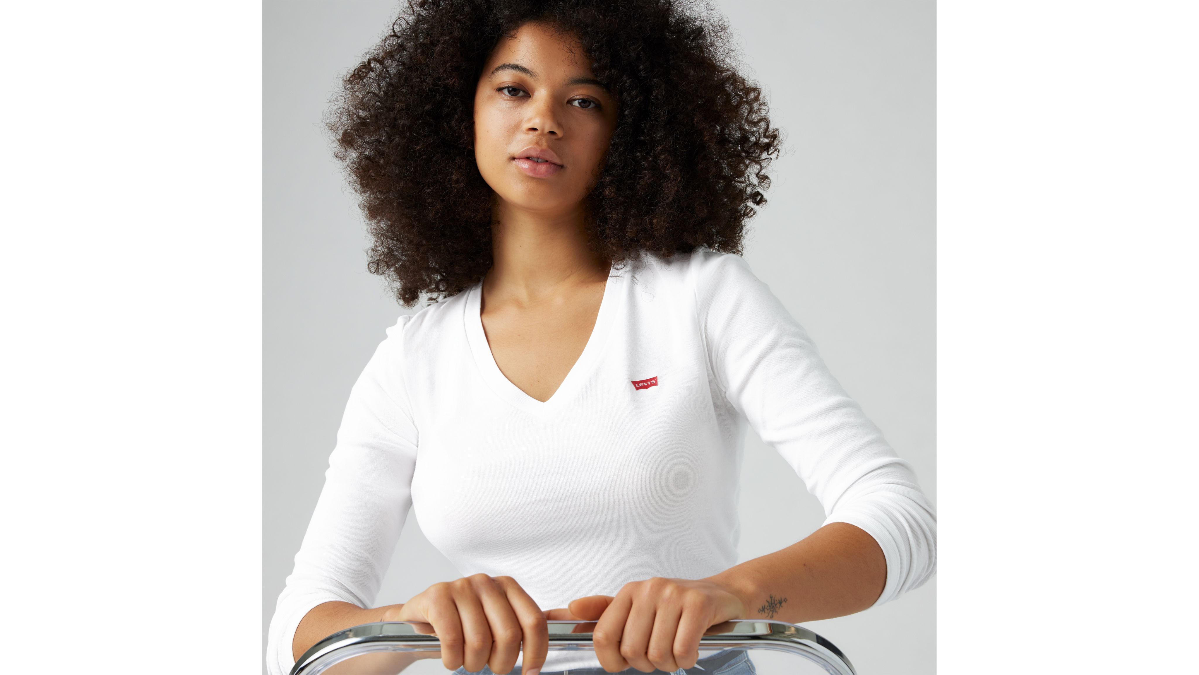 Essential Housemark Long-Sleeve Tee 4