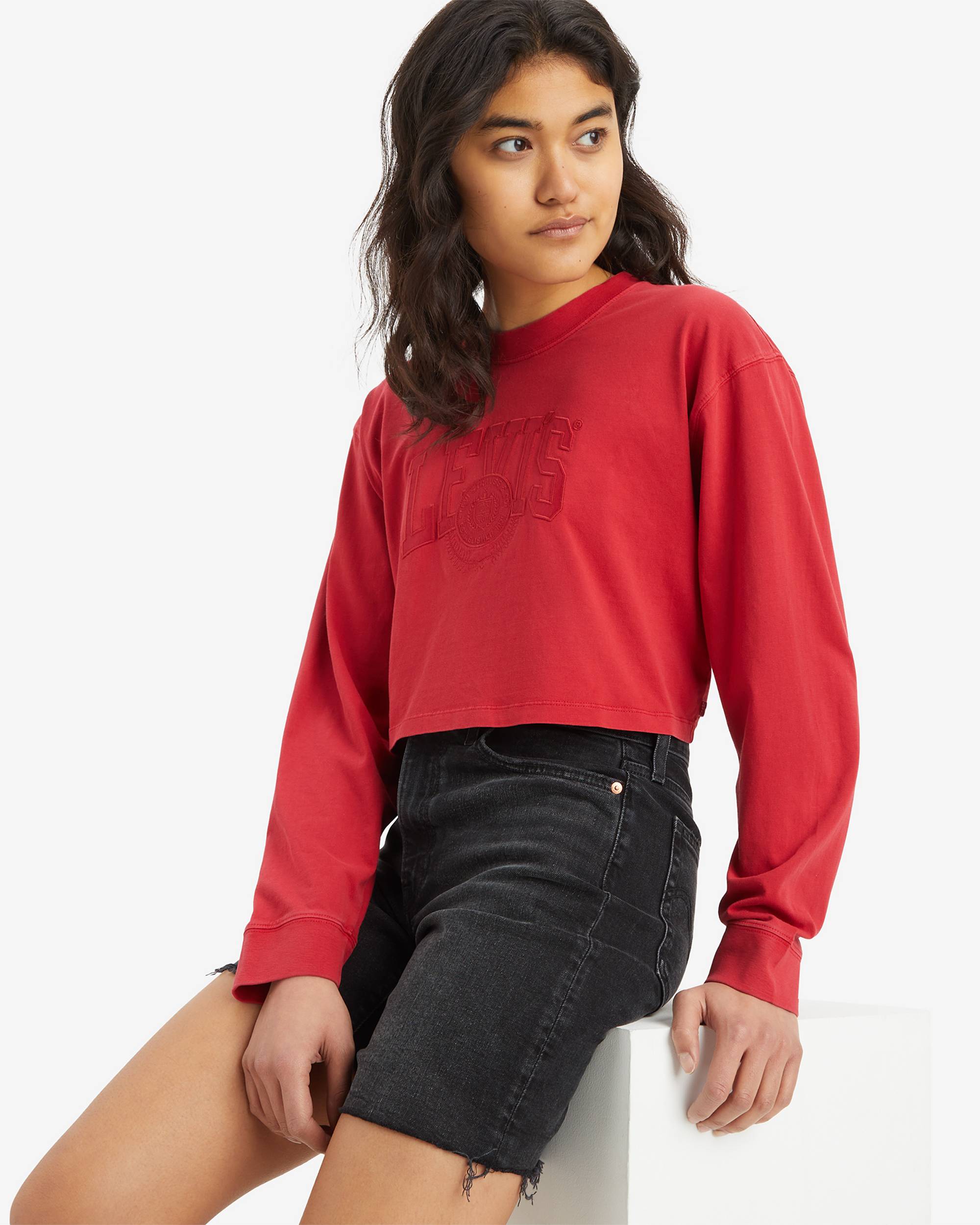 Cropped Long Sleeve Football T-shirt - Red | Levi's® US Cropped Long Sleeve Football T-shirt - Red | Levi's® US