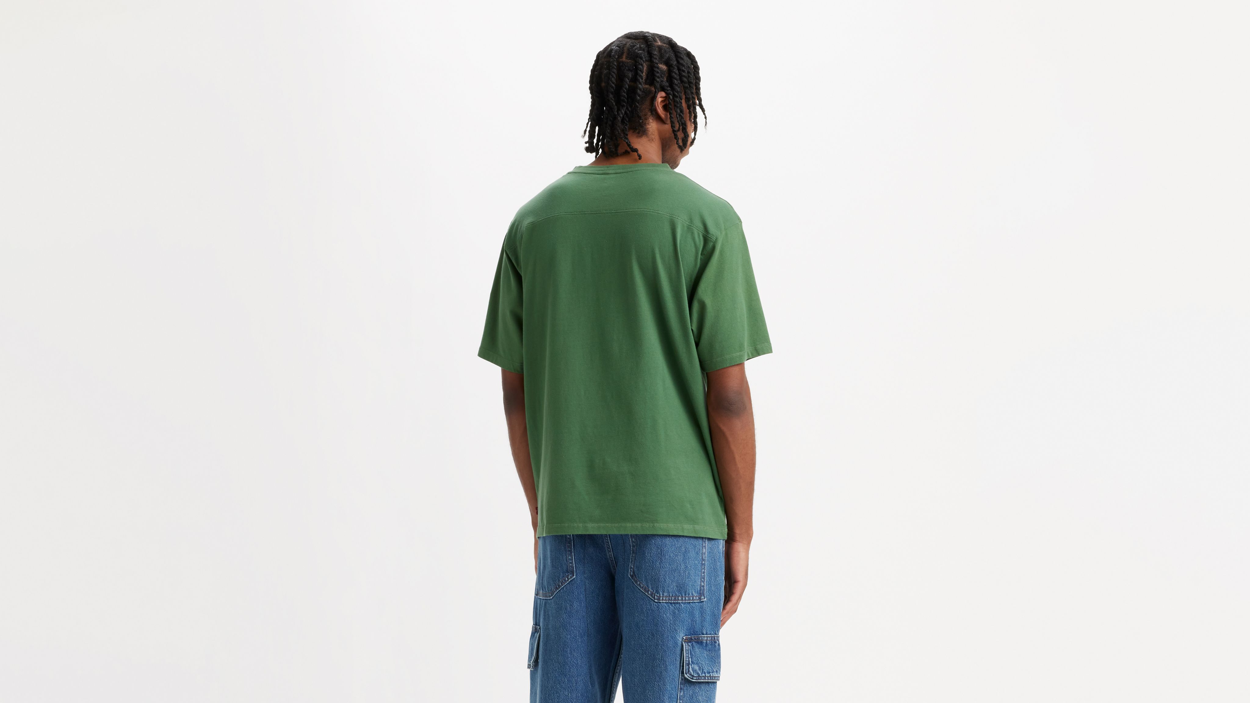 The Graphic V-Neck Tee 3