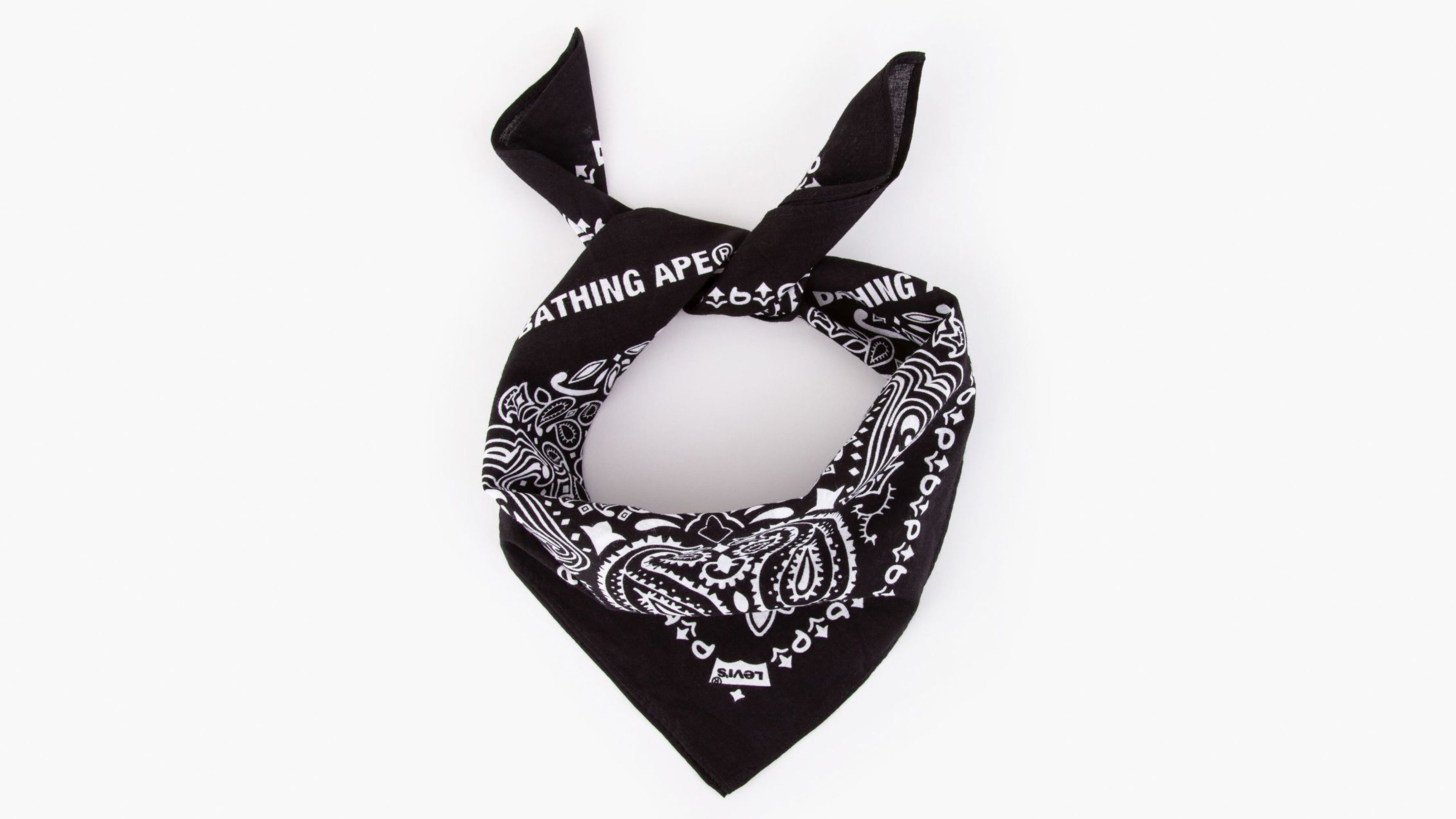 Levi’s® x BAPE Bandana 3