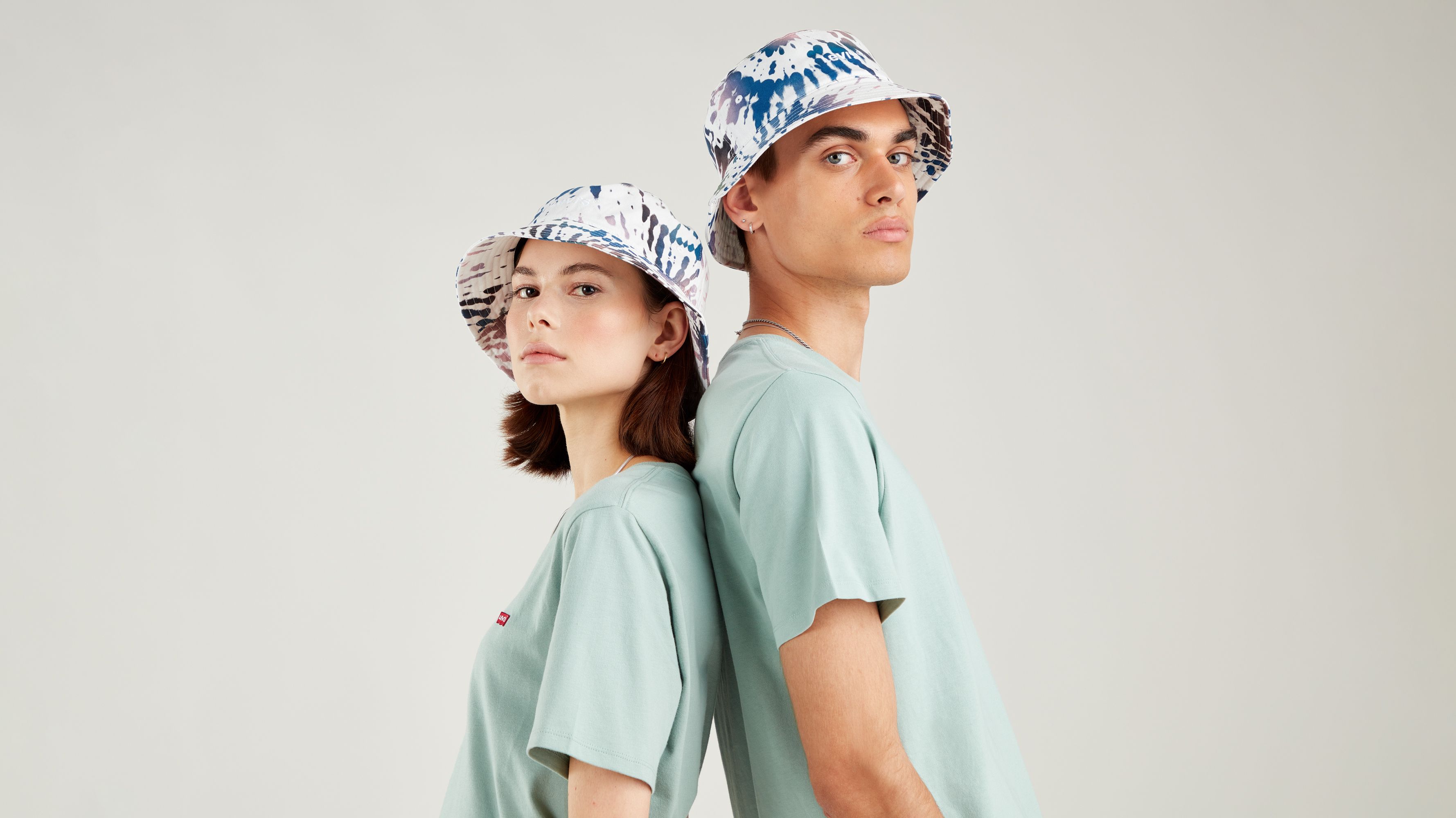 Cappello da pescatore con logo 1