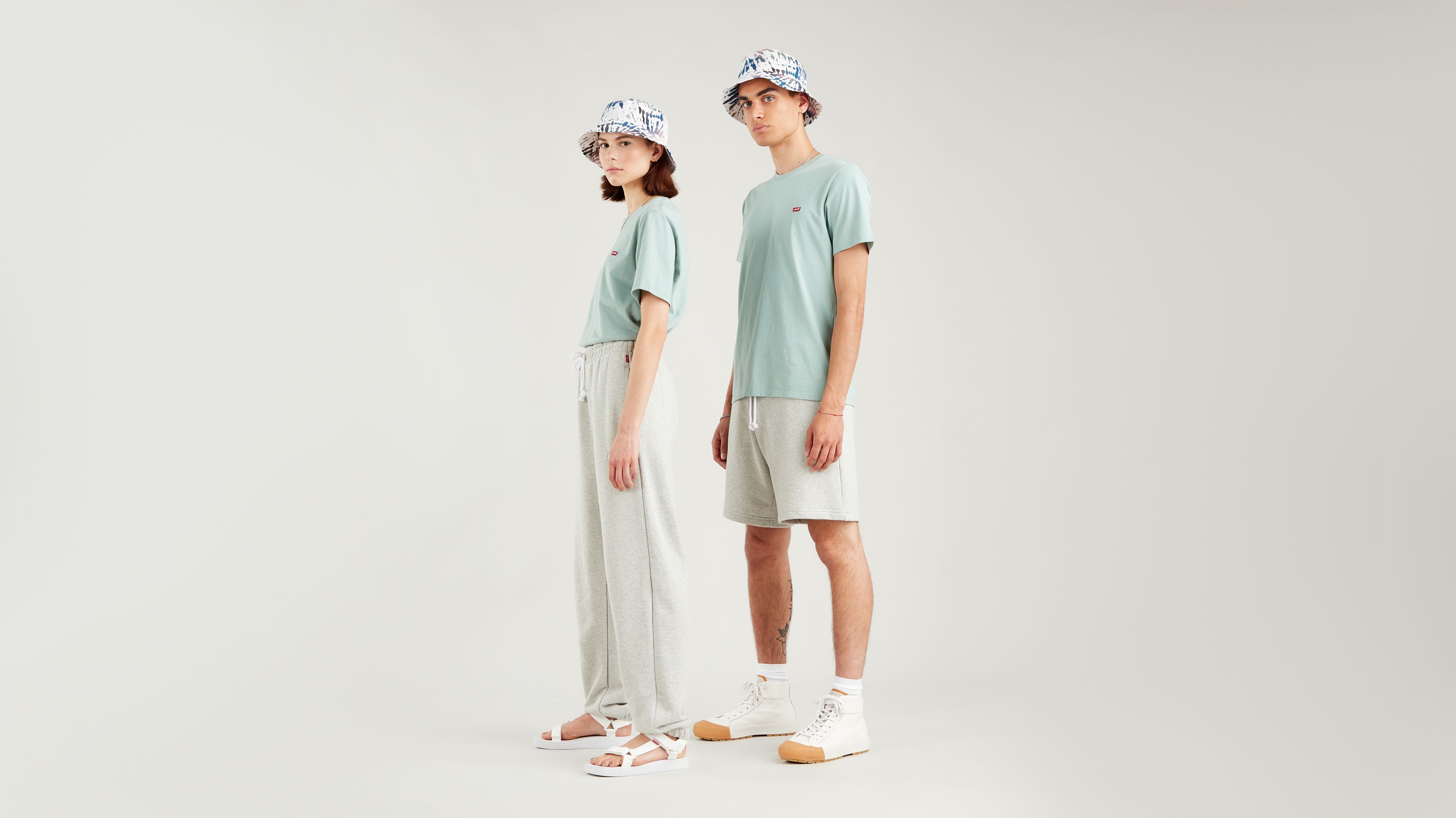 Cappello da pescatore con logo 2