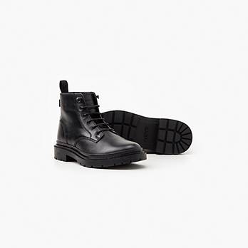 Levi's® Women’s Trooper Chukka Boots 3