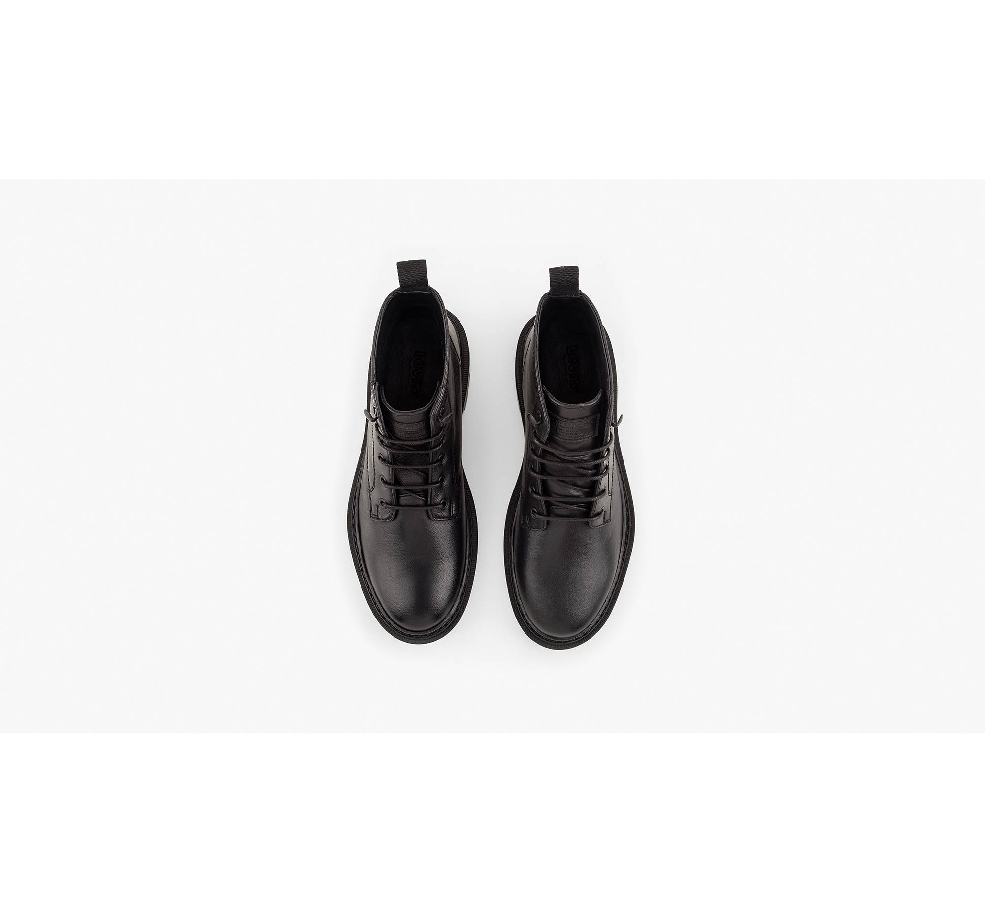 Levi's® Women’s Trooper Chukka Boots - Black | Levi's® AD