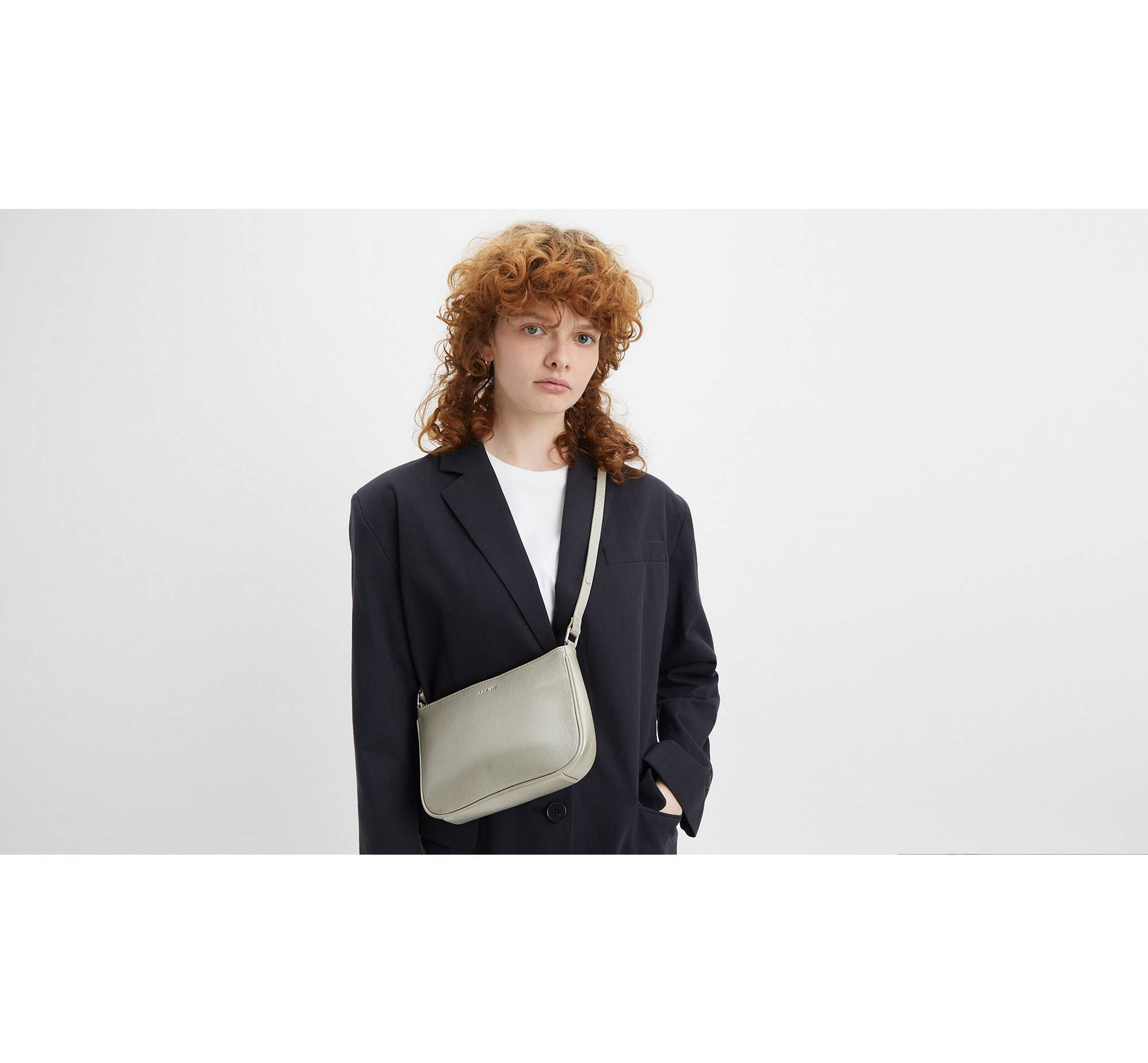Diana Shoulder Bag - Gold | Levi's® RO