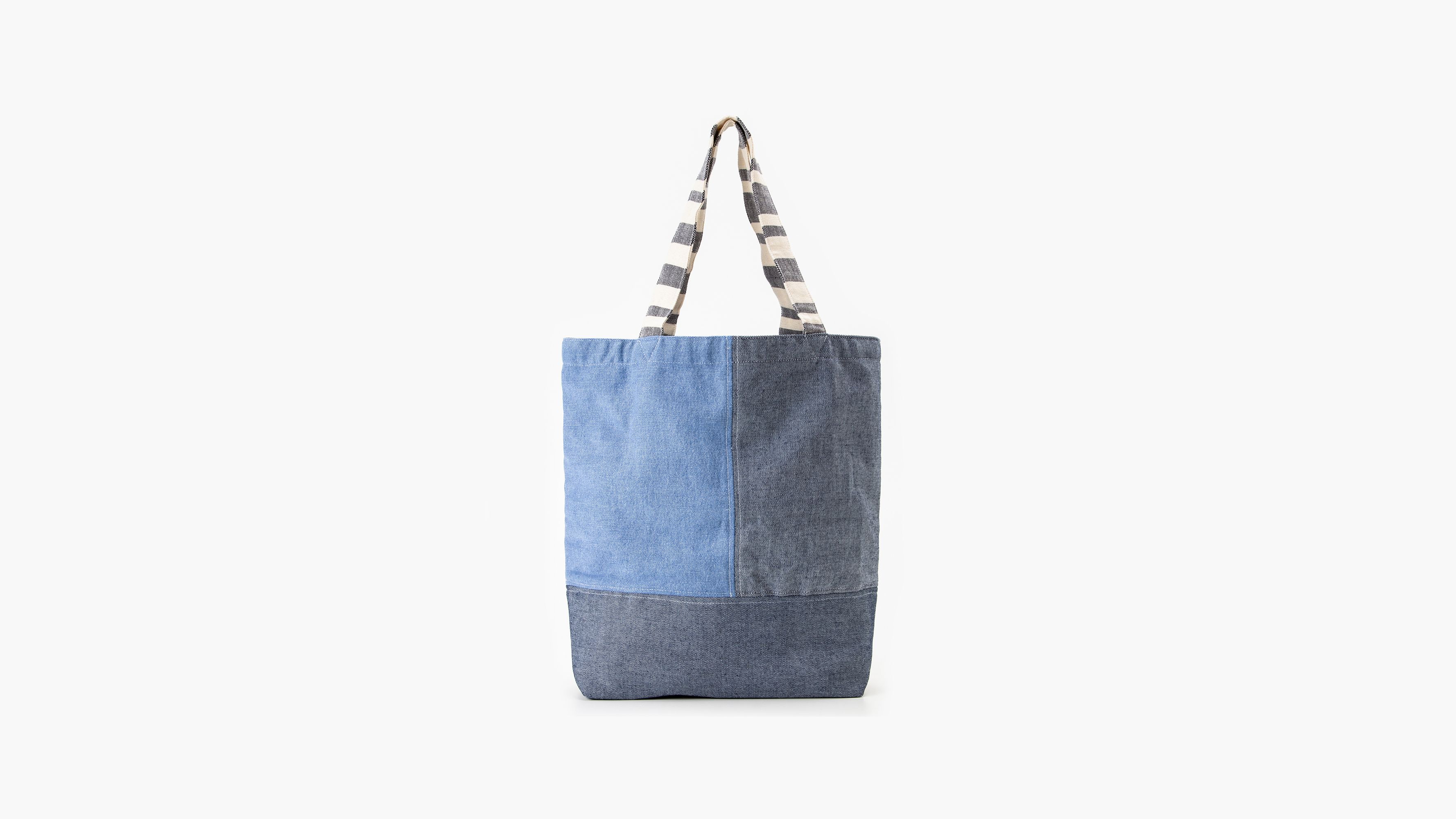 Levi's® Mercado Global Tote 3