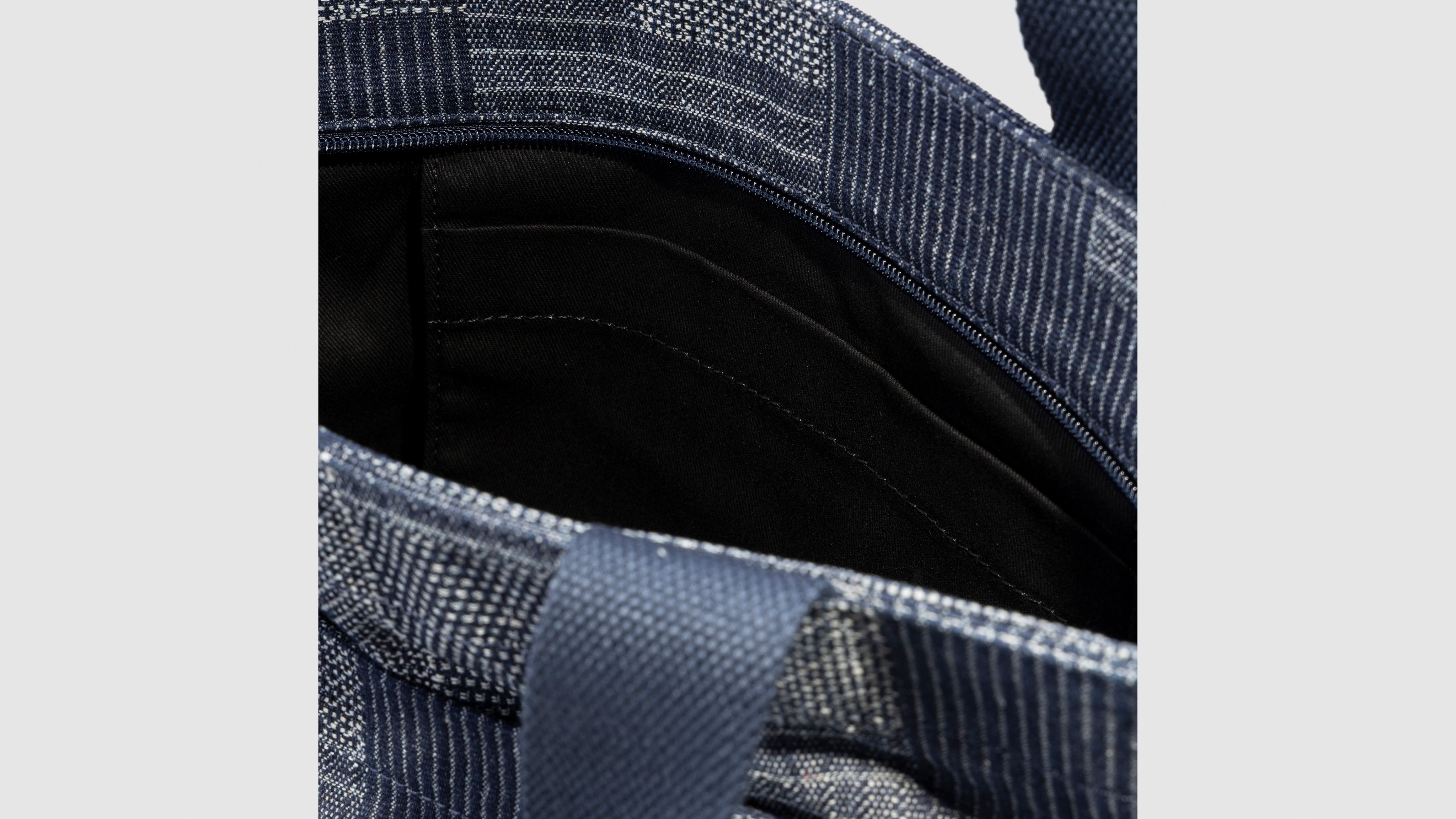 Levi's® Icon Tote 4