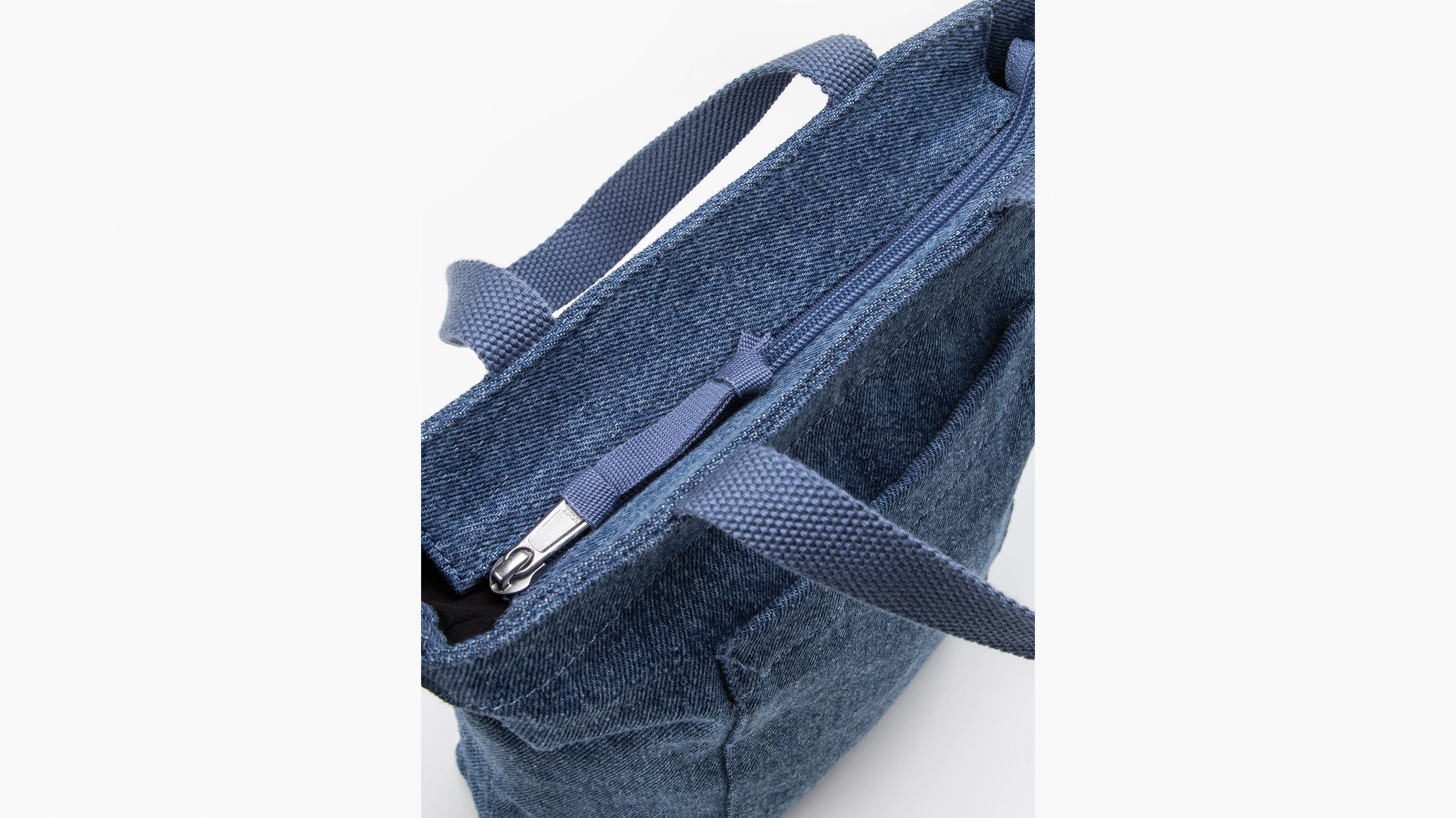 Levi's Mini Icon Tote Bag In Light Blue