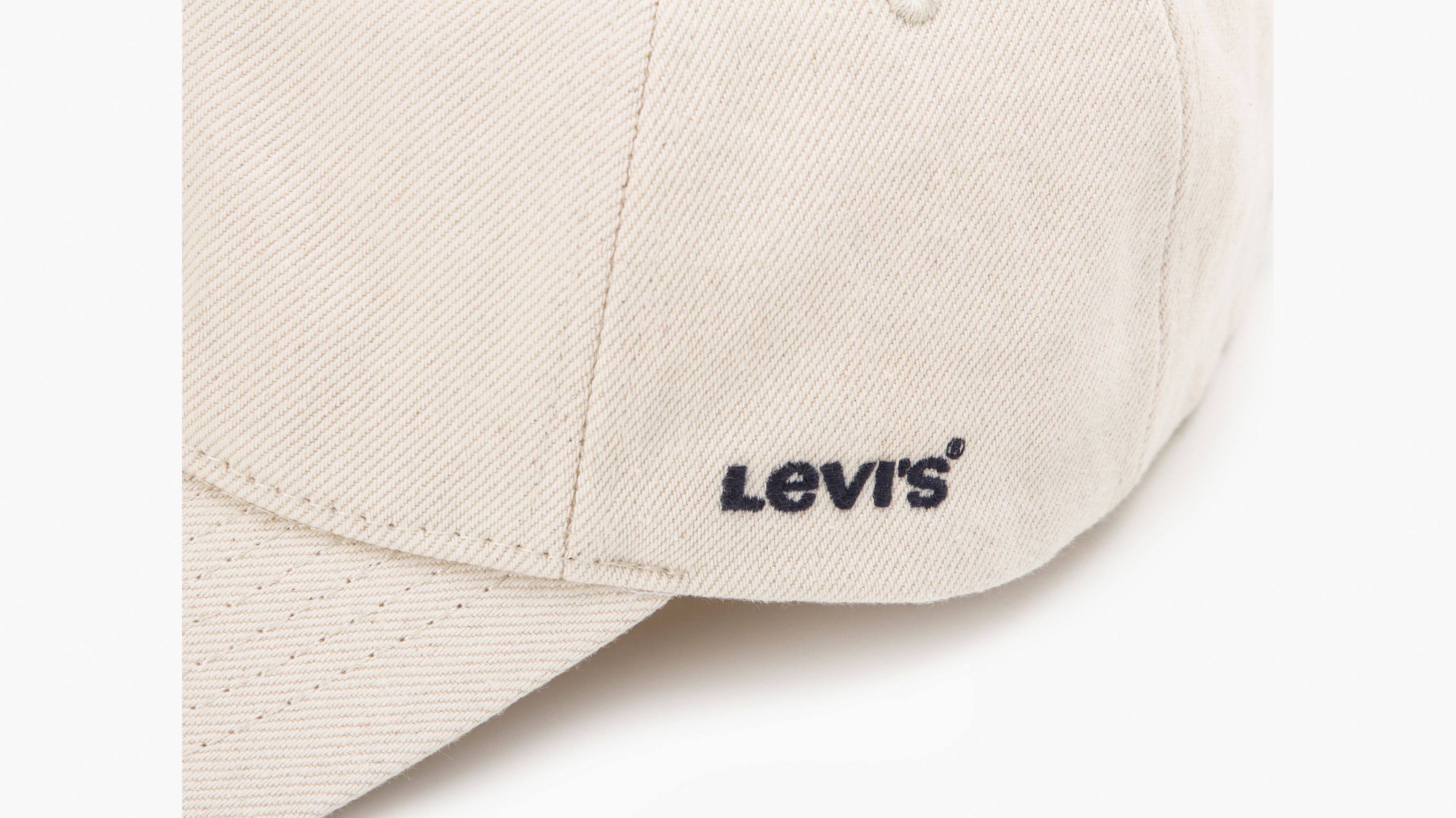 White deals levis hat