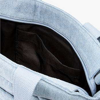 Levi's® Holiday Icon Tote Bag 4