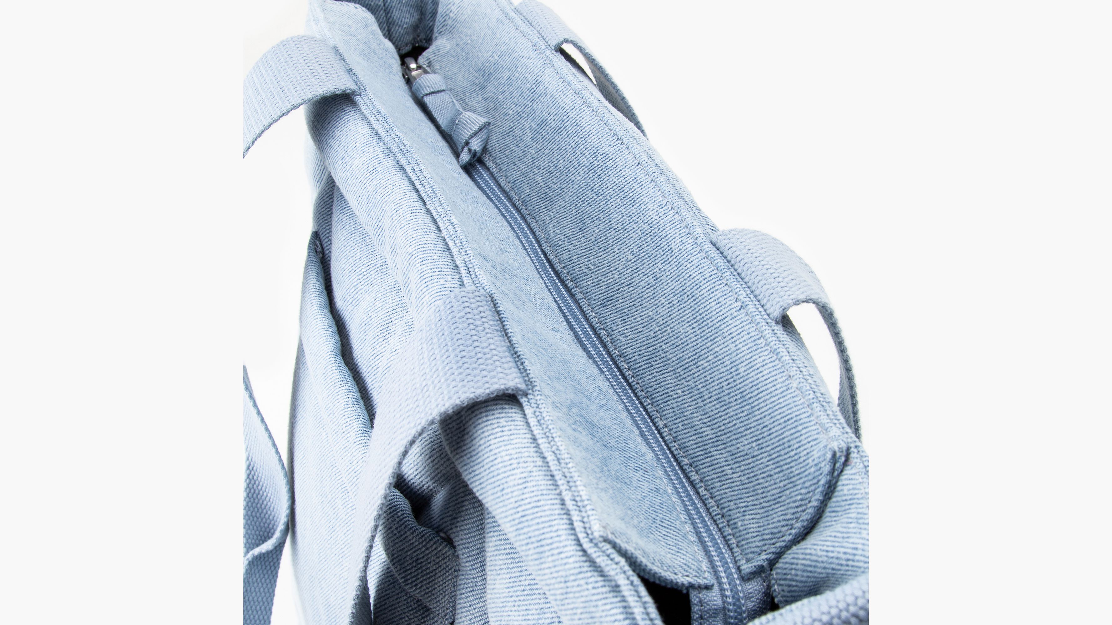 Levi's® Holiday Icon Tote Bag 5