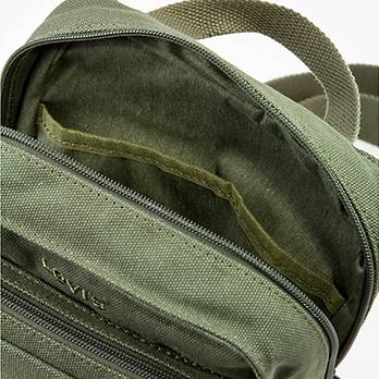 Levi's® slingbag met rits 4
