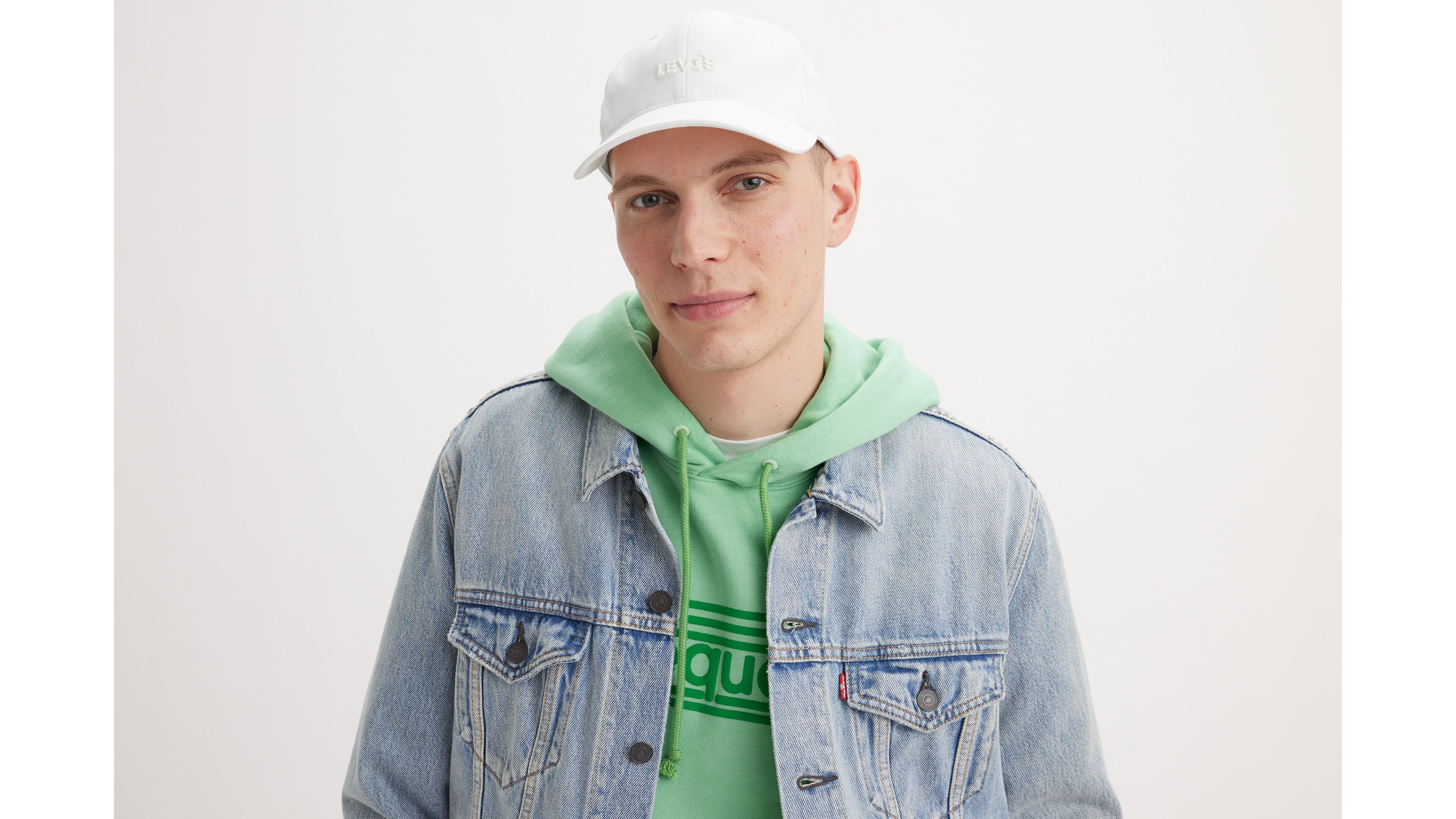 Levis store flexfit cap