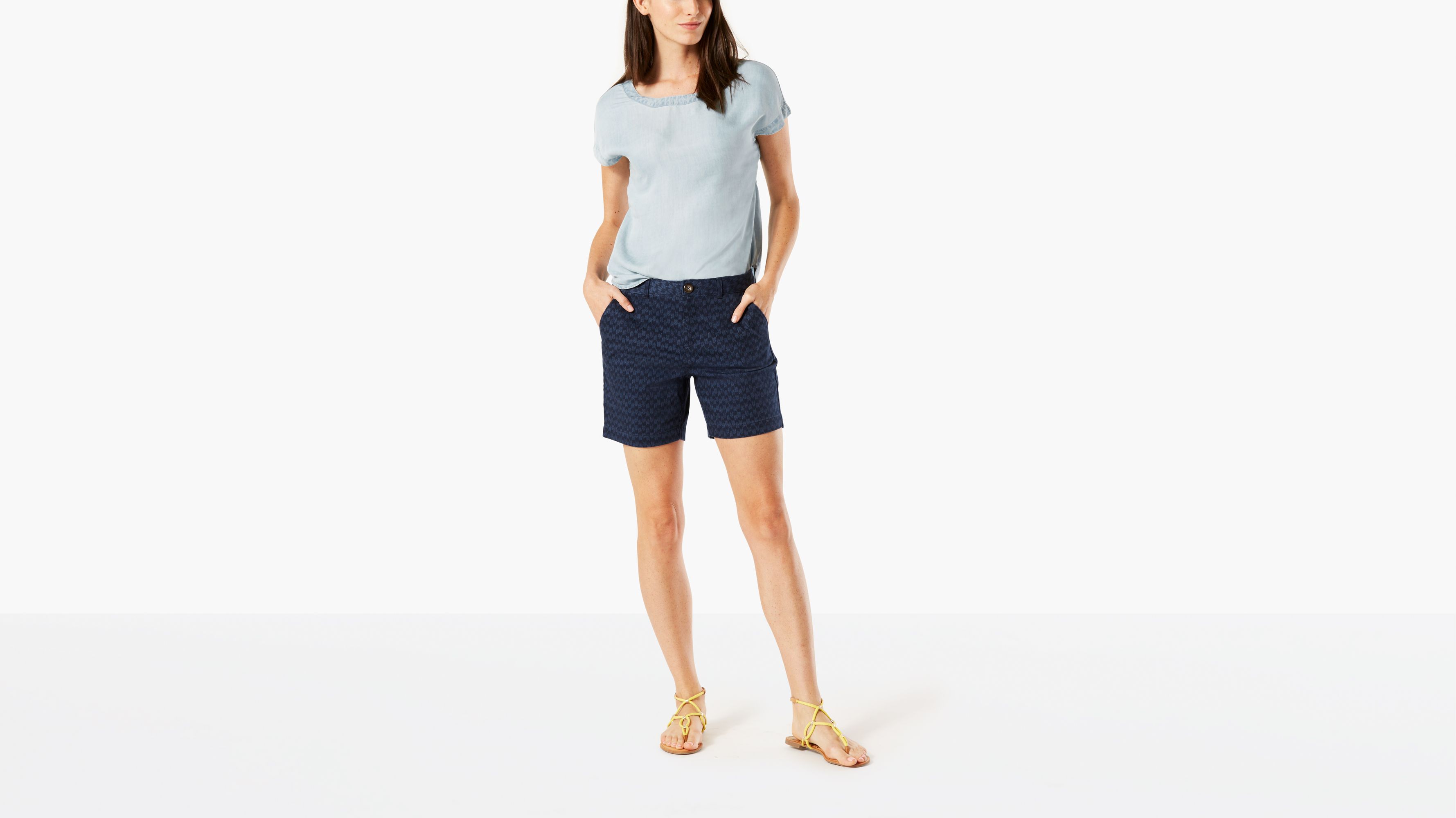 Image of Dockers Essential Shorts - Women's M