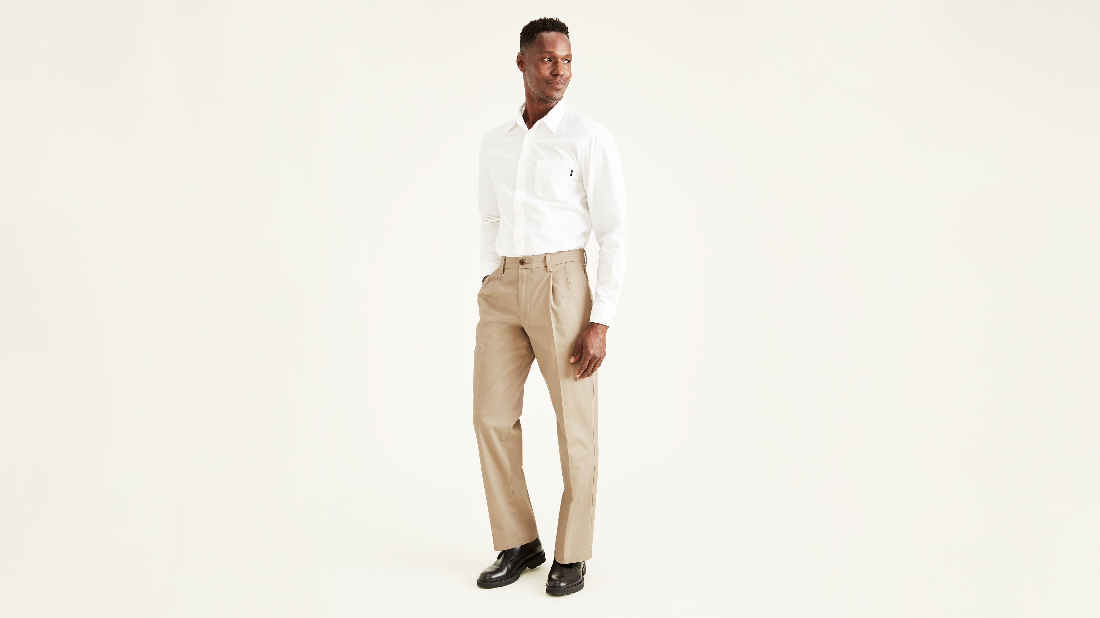 Dockers #9845 NEW Men's Pleated Classic Fit Easy Khaki Stretch Pants