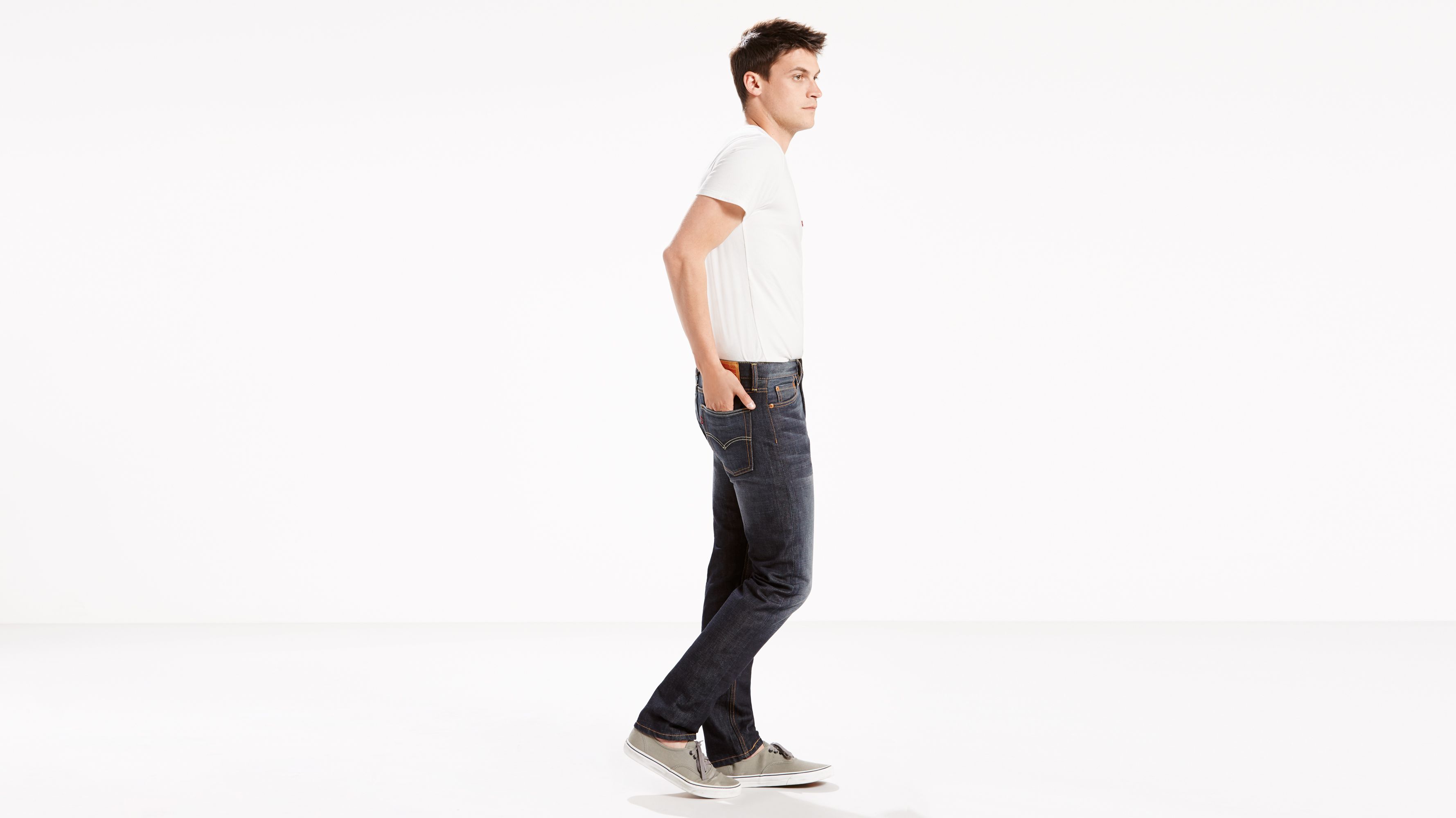 Levi's Men's (513) Slim Straight Fit Jeans (23677-0113_Blue_34) :  Amazon.in: Clothing & Accessories
