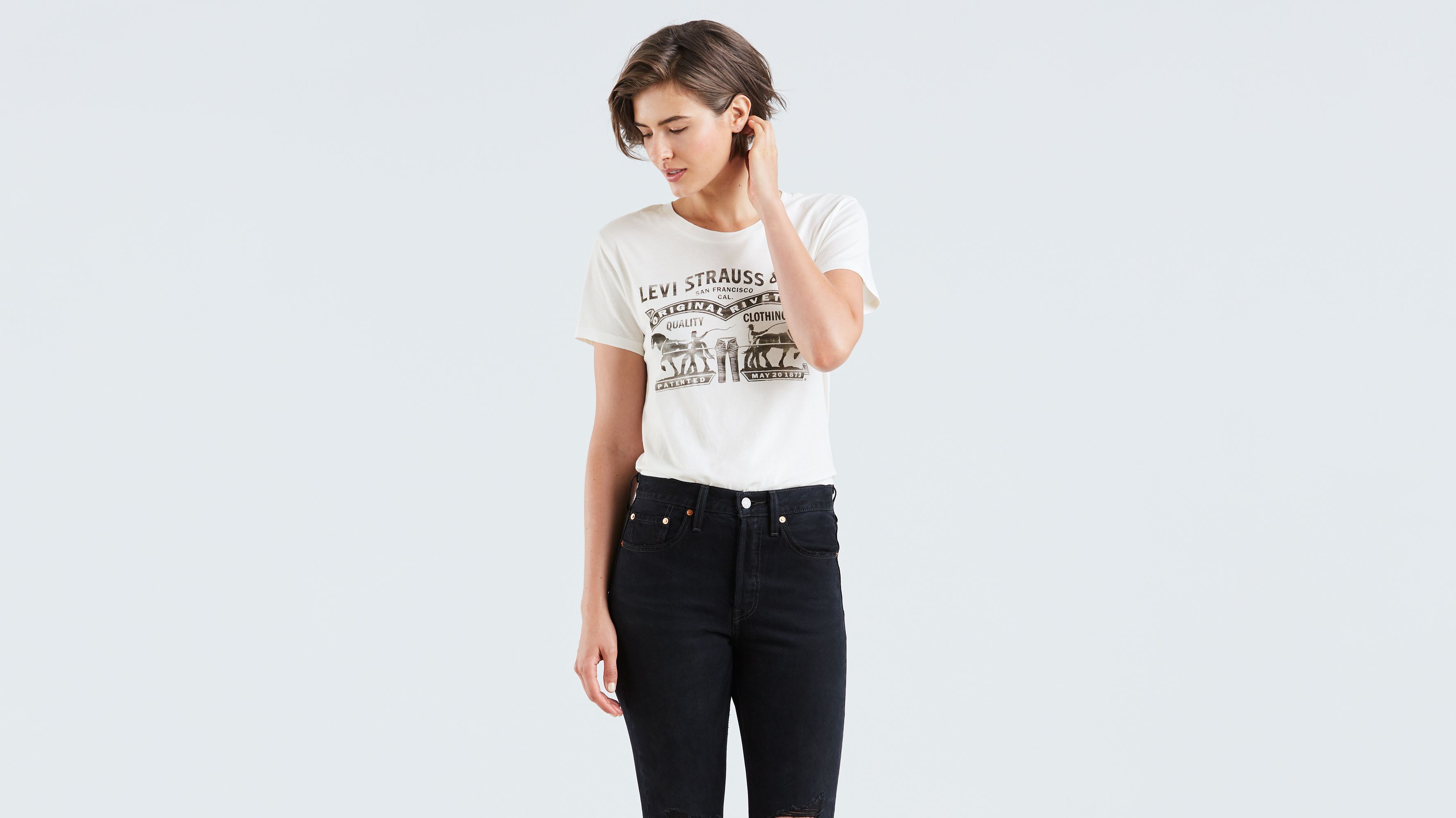 perfect graphic tee levis