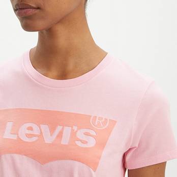 Levi's® Flocked Logo Tee Shirt 3