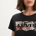 Levi's® Photo Fill Logo Tee Shirt 3