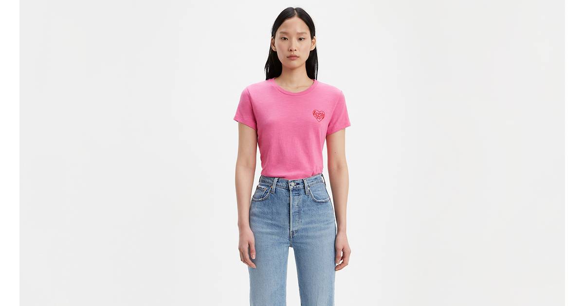 Chest Heart Graphic Tee Shirt - Pink | Levi's® US