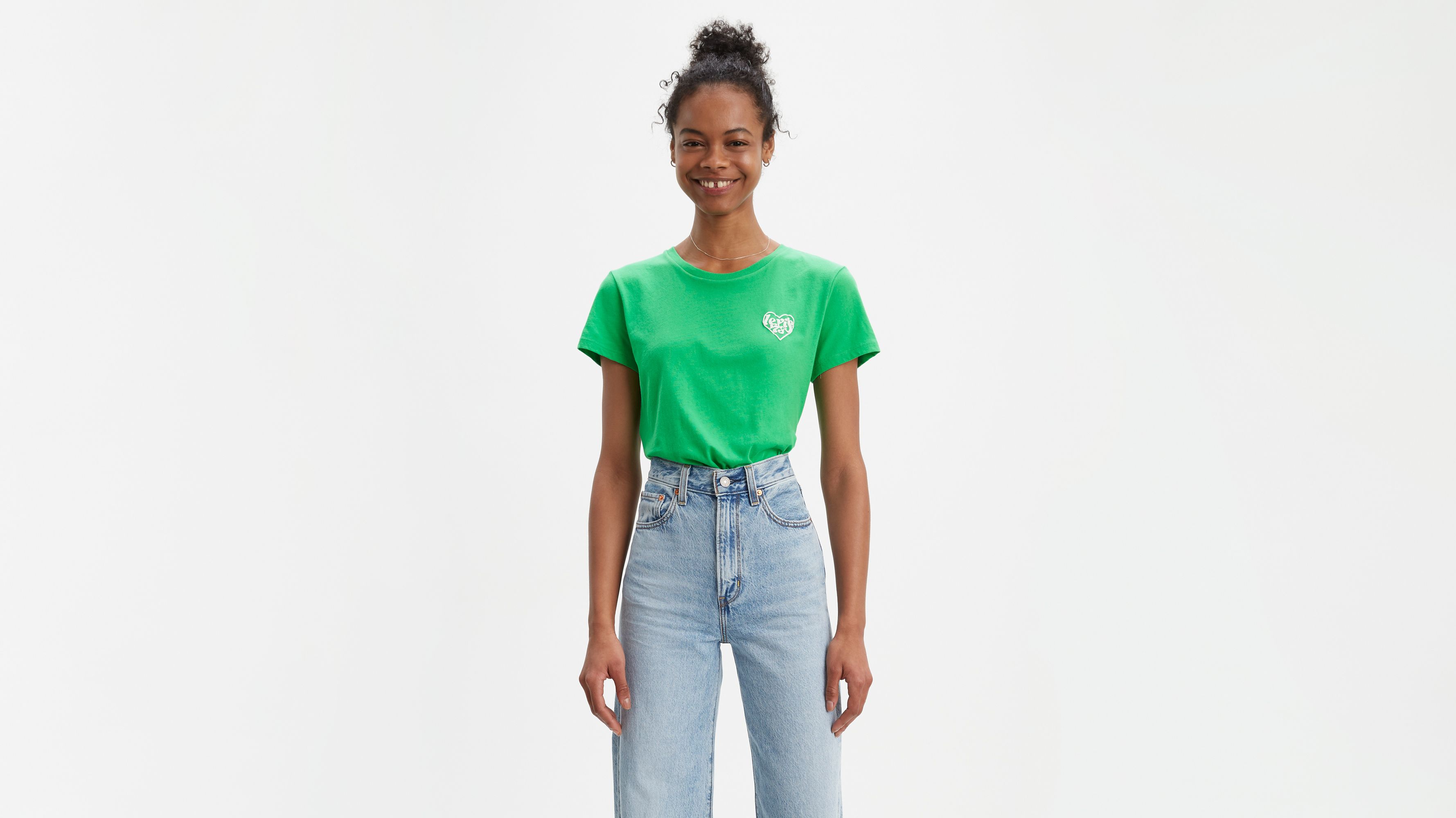 Chest Heart Graphic Tee Shirt - Green | Levi's® US